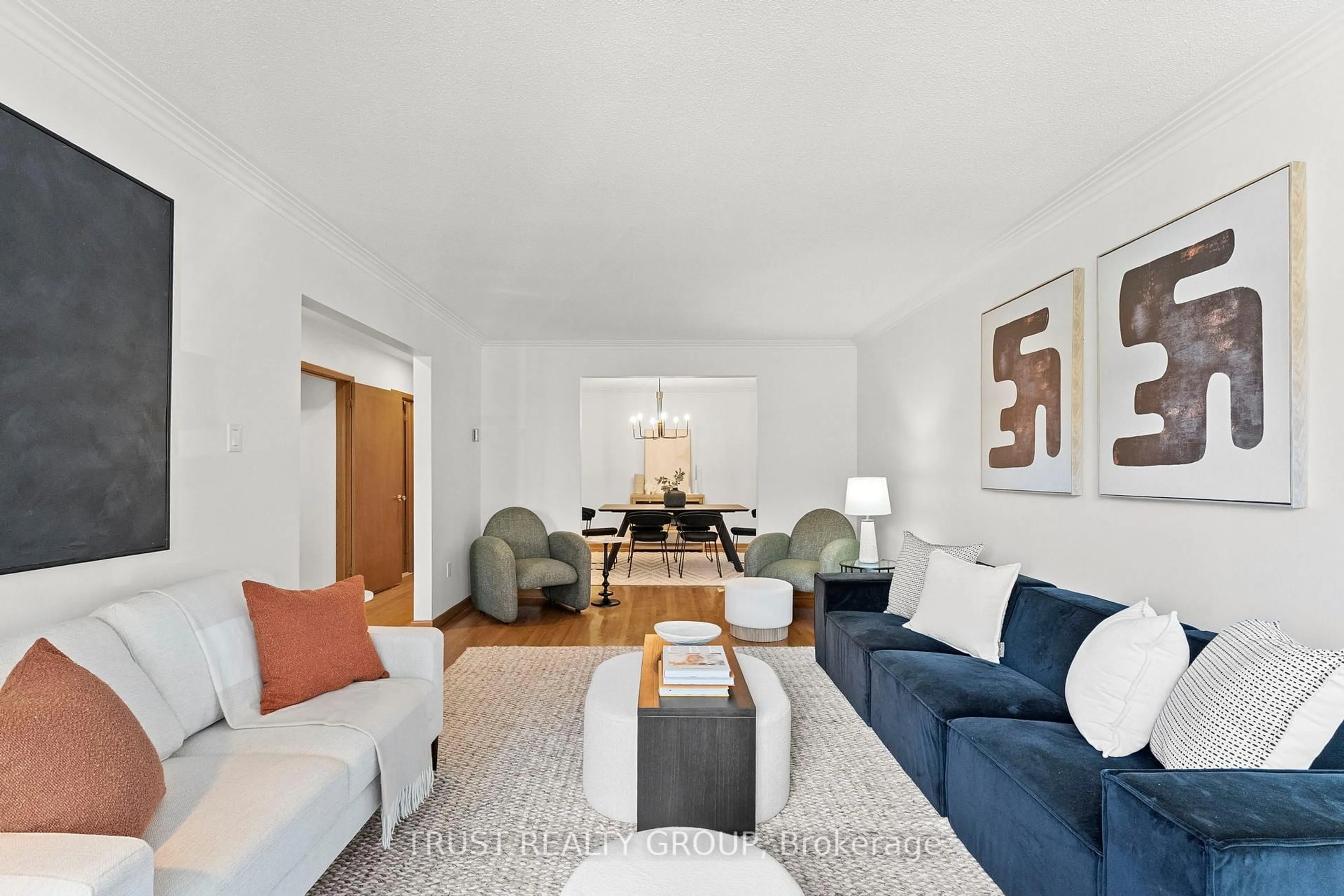 Living room with furniture, unknown for 43 Westminster Ave, Toronto Ontario M6R 1N3