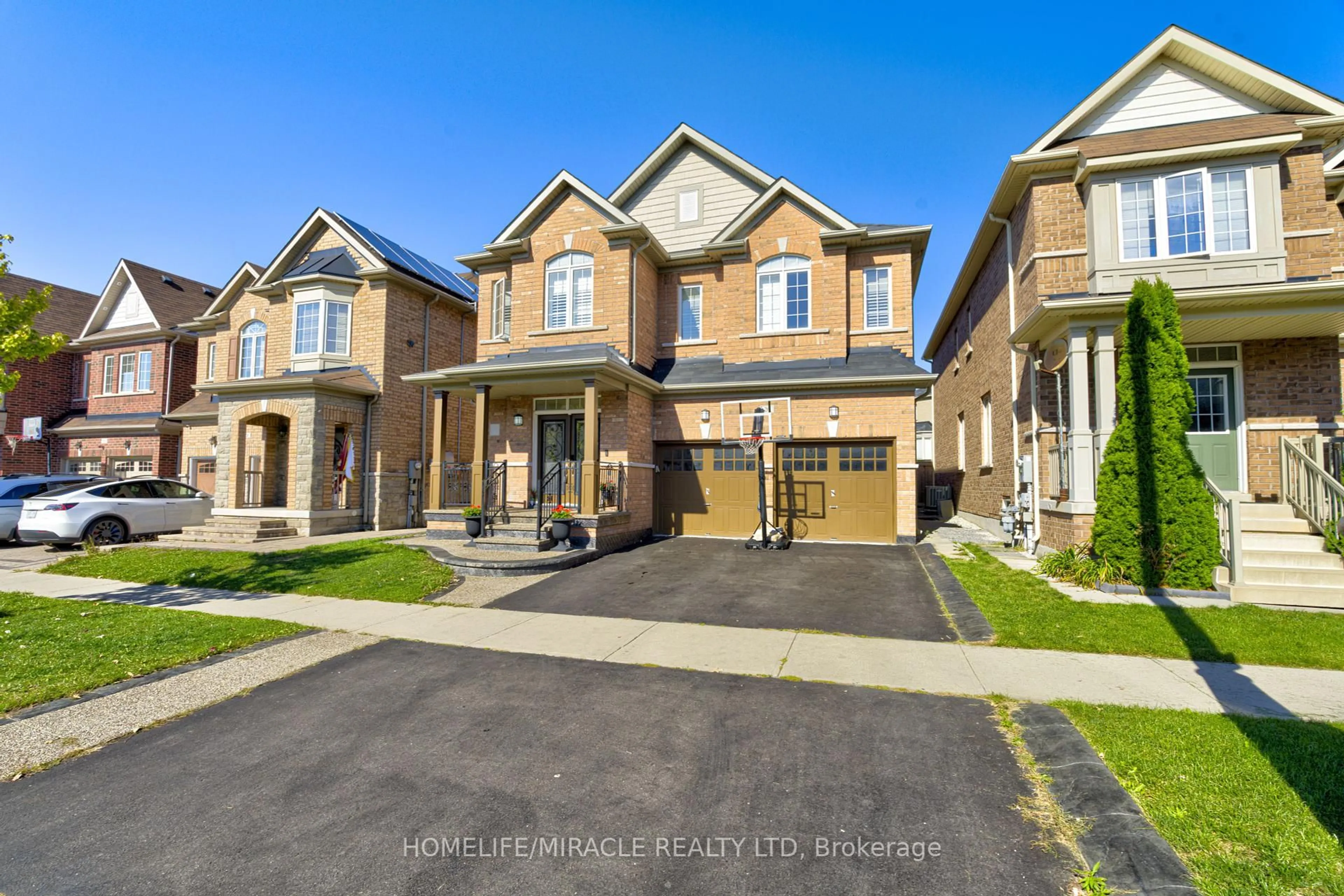 Home with brick exterior material, street for 26 Fitzgibson St, Brampton Ontario L6Y 0H8