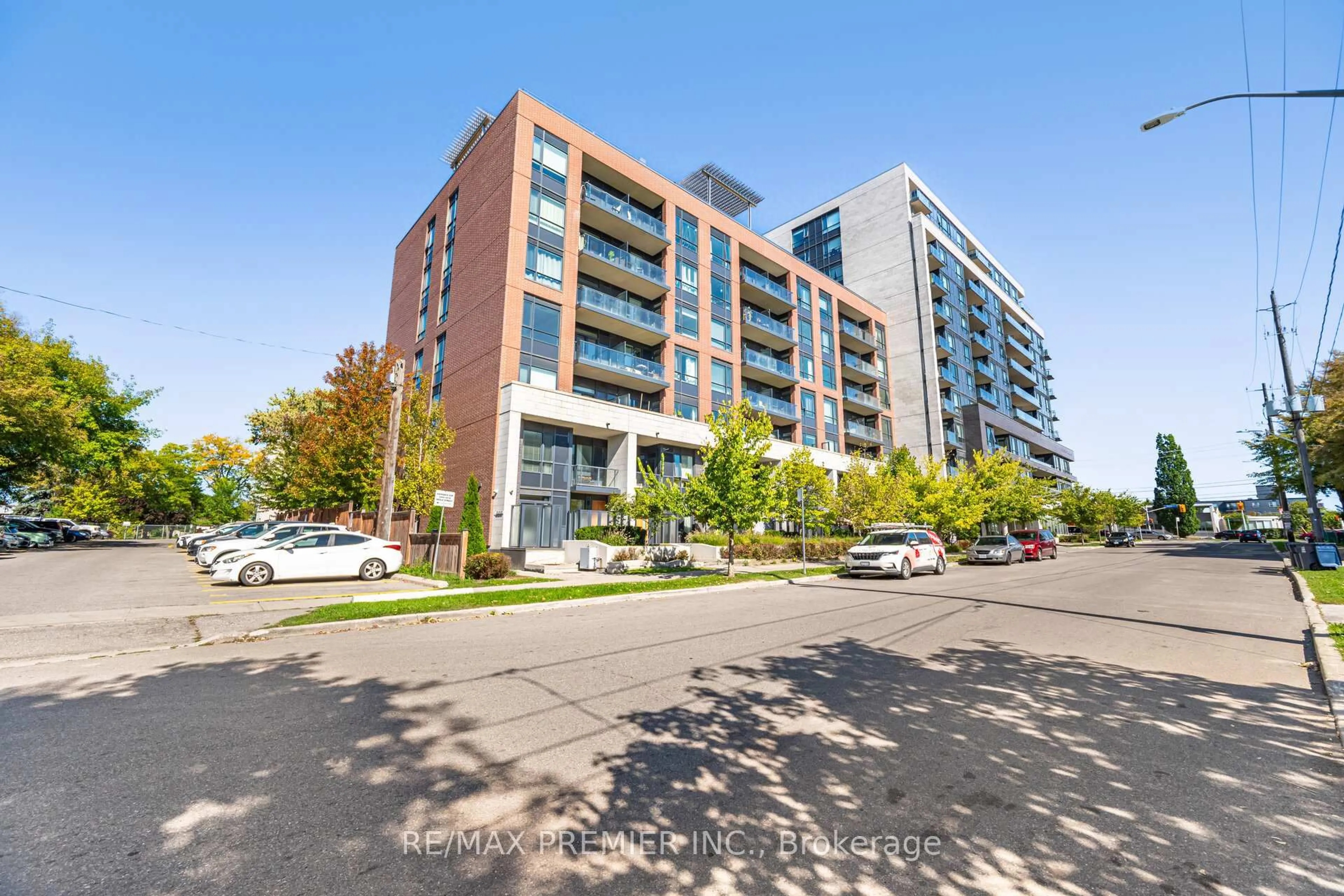 Unknown for 2800 KEELE St #TH 107, Toronto Ontario M3M 0B8