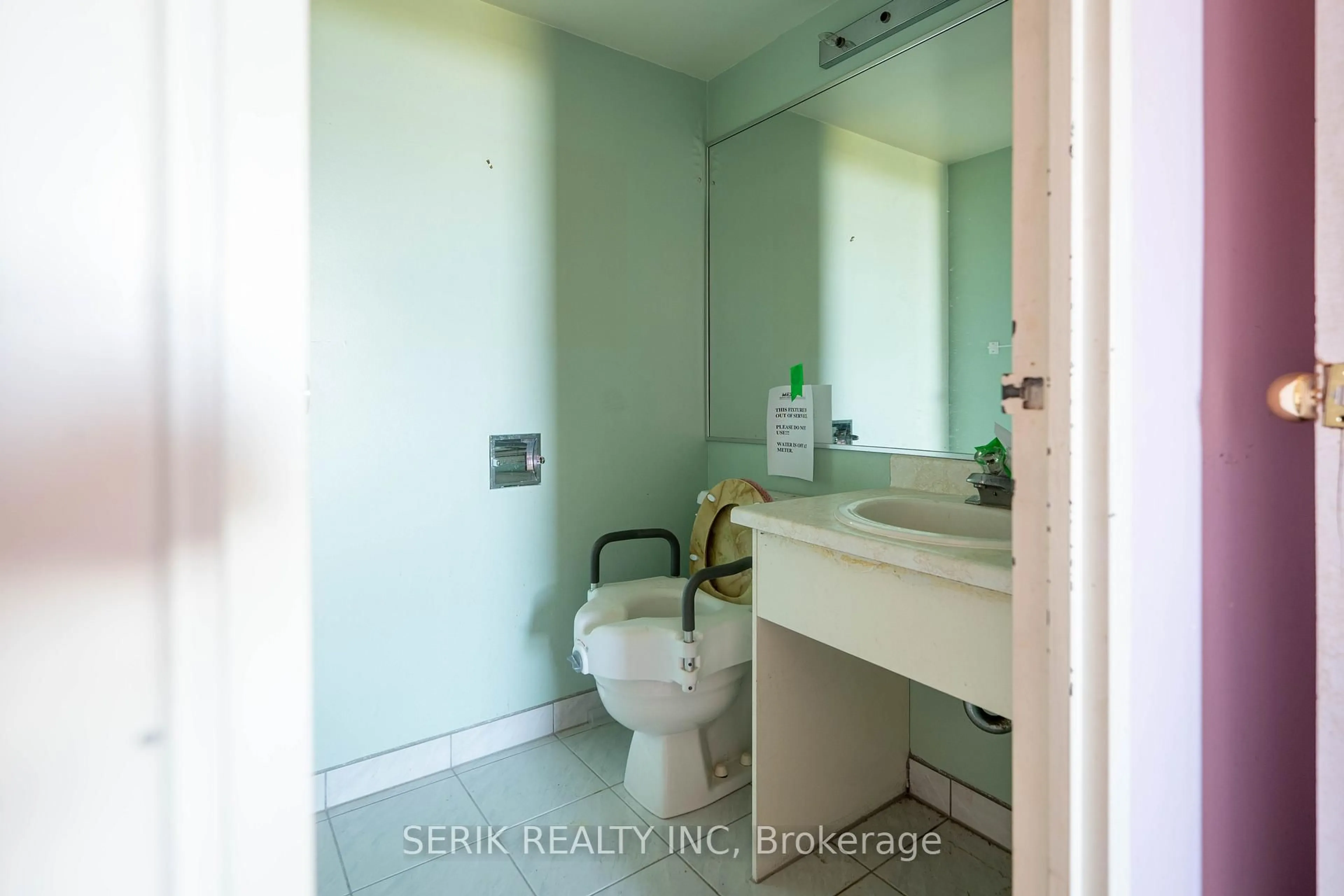 Standard bathroom, unknown for 236 Albion Rd #1411, Toronto Ontario M9V 1B6