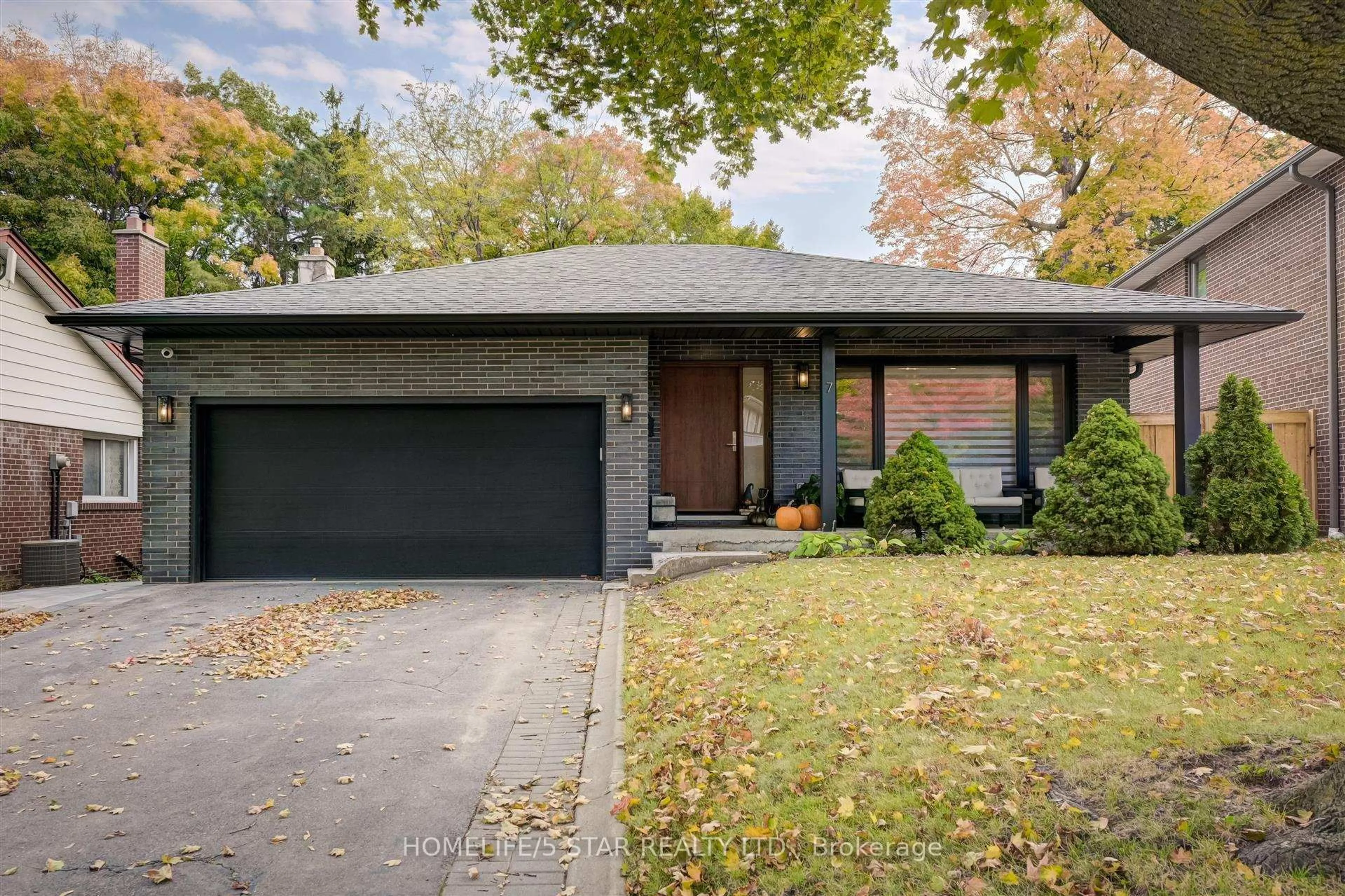 Home with brick exterior material, street for 7 Kingsborough Cres, Toronto Ontario M9R 2T8