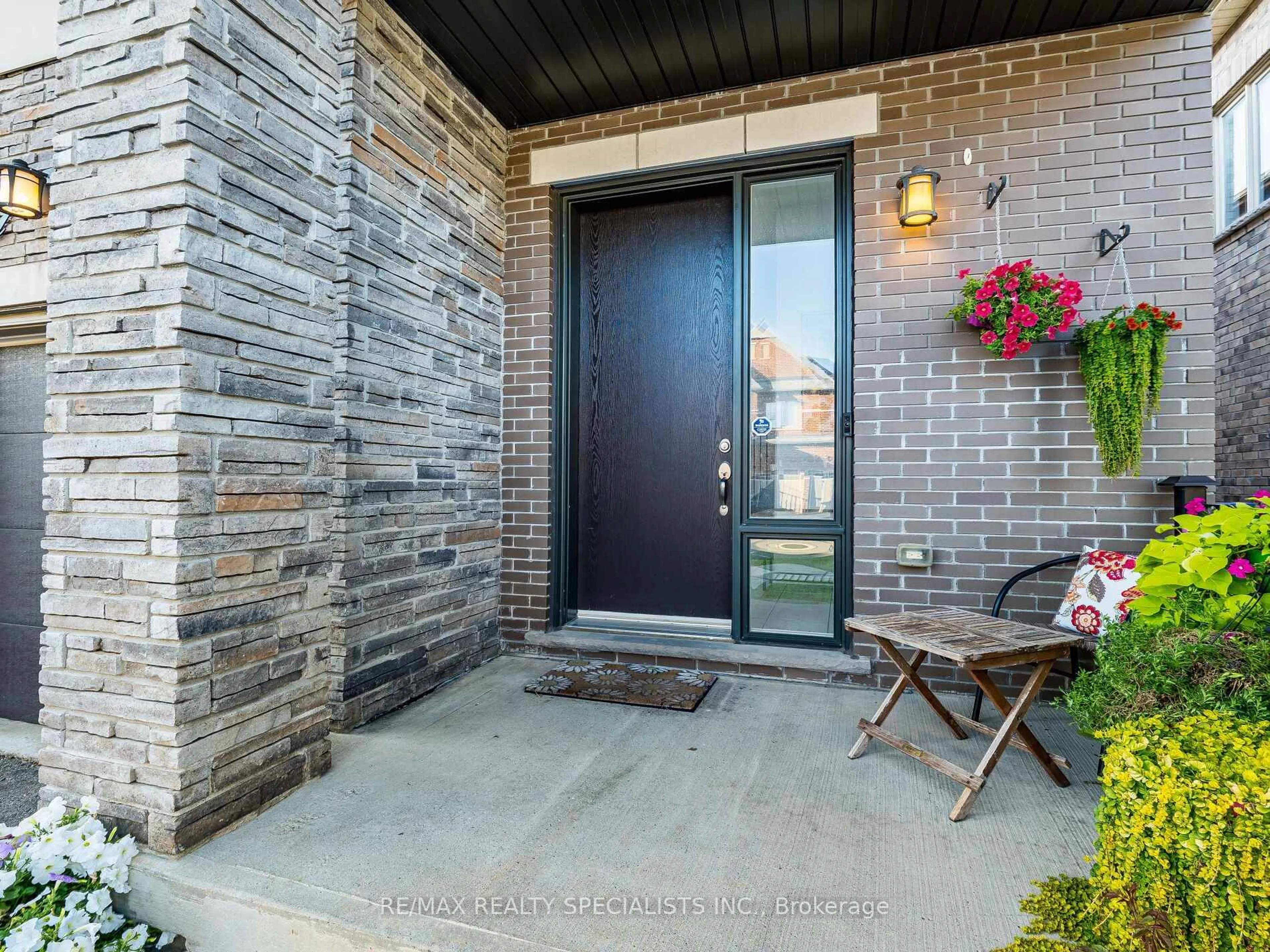 Home with brick exterior material, street for 46 Forsyth Cres, Brampton Ontario L6X 5N3