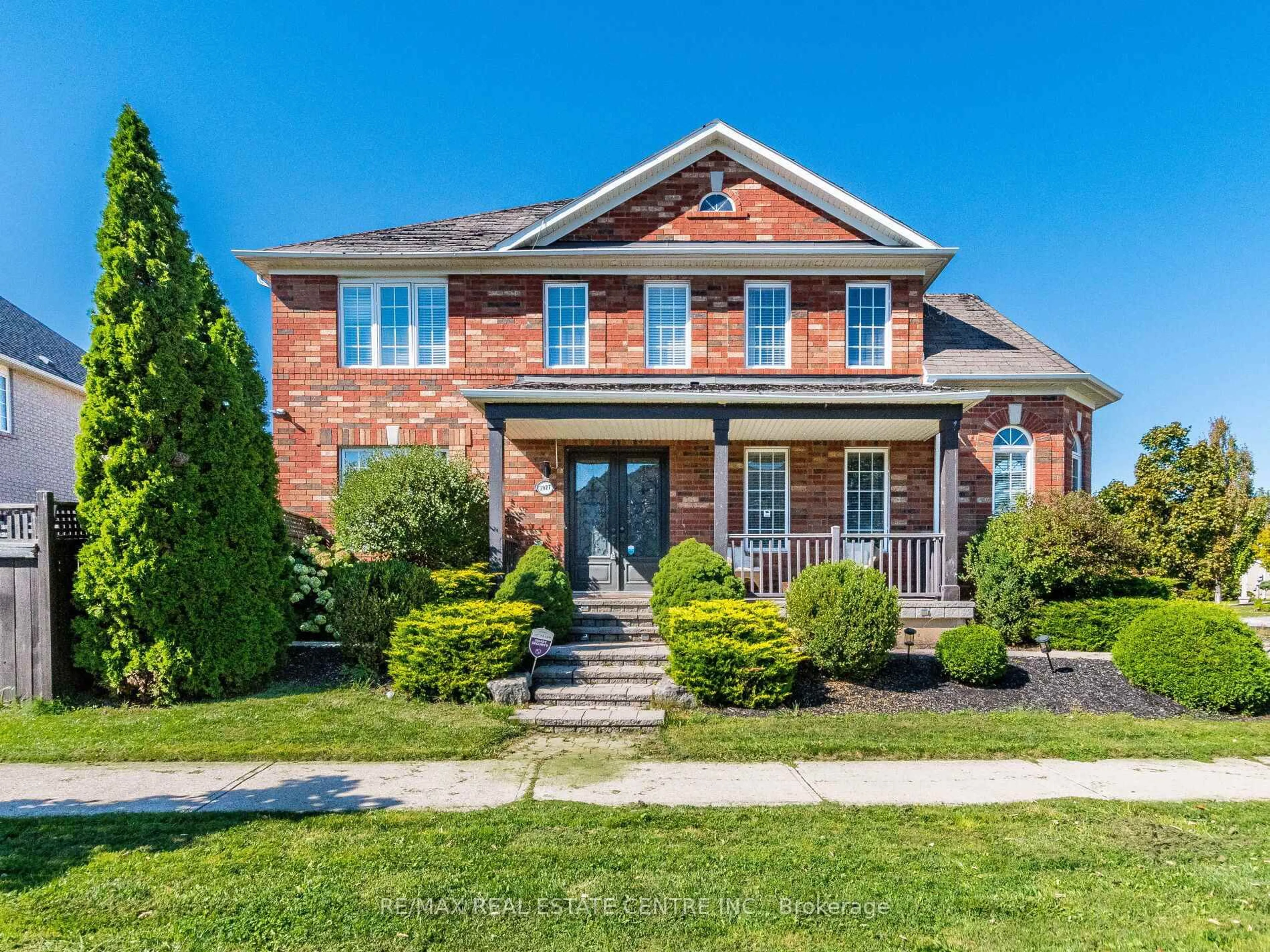 Home with brick exterior material, street for 3927 Mayla Dr, Mississauga Ontario L5M 7Y9