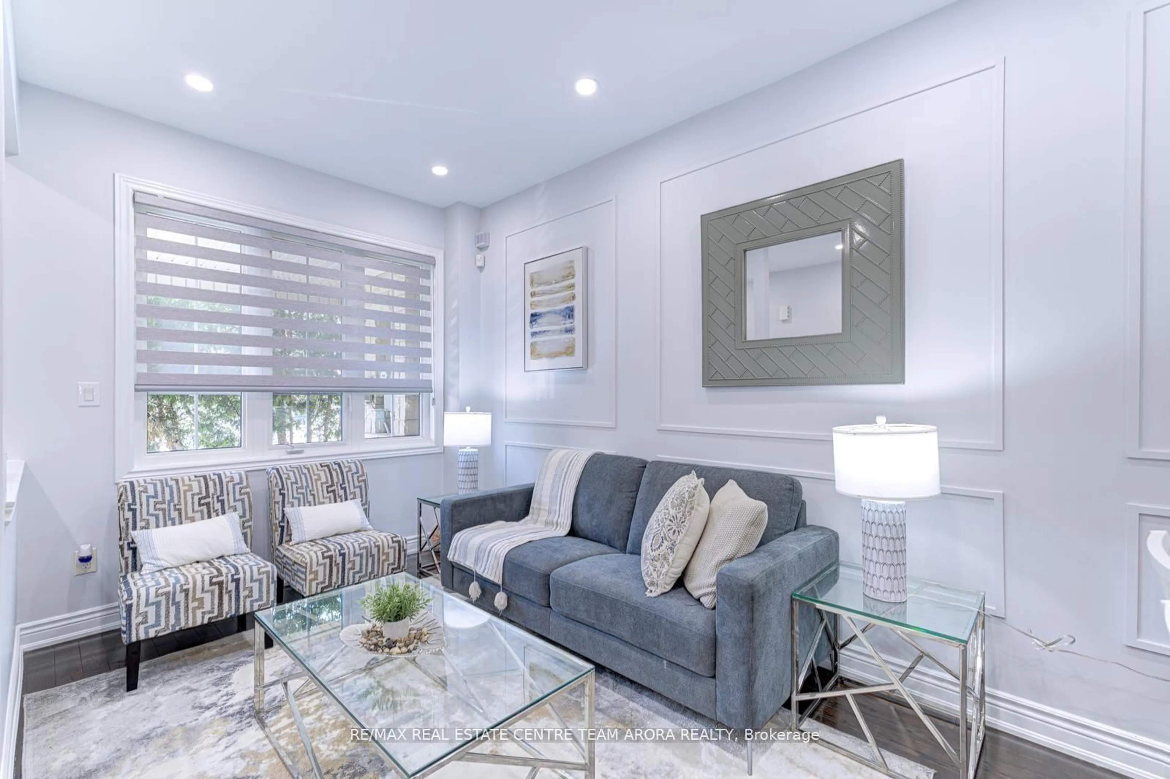 Living room with furniture, unknown for 57 Sky Harbour Dr, Brampton Ontario L6Y 0V3