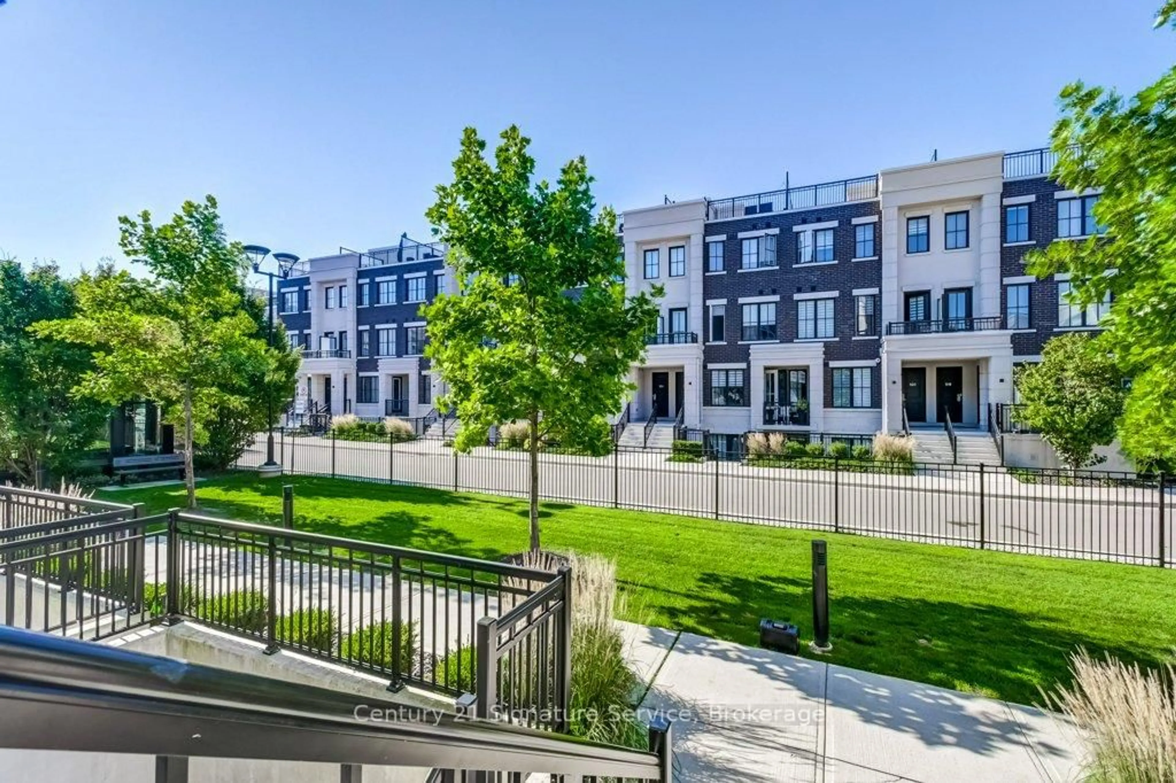 A pic from outside/outdoor area/front of a property/back of a property/a pic from drone, street for 652 Cricklewood Dr #202, Mississauga Ontario L5G 0A5