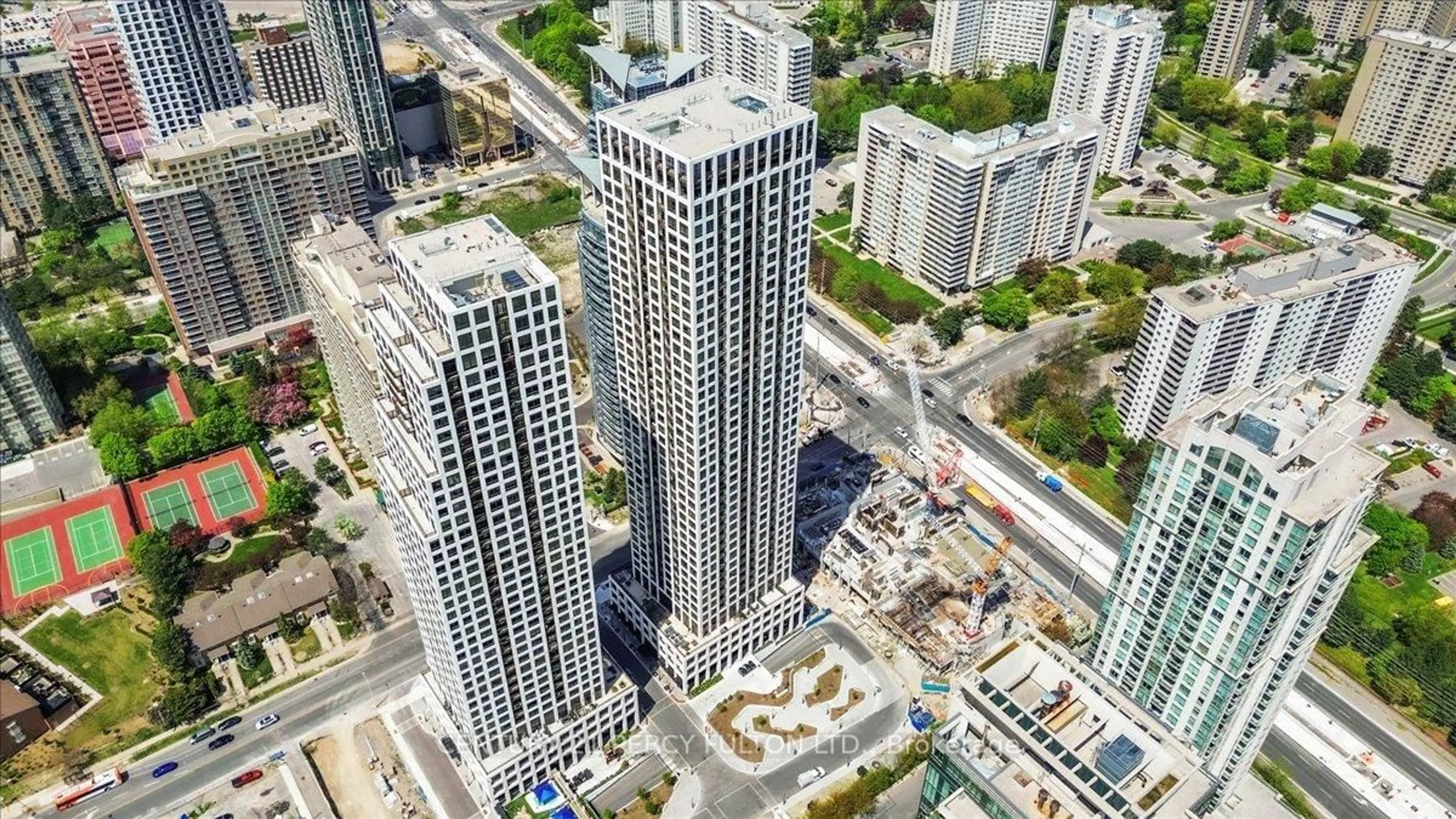 A pic from outside/outdoor area/front of a property/back of a property/a pic from drone, city buildings view from balcony for 30 Elm Dr #2509, Mississauga Ontario L5B 0N6