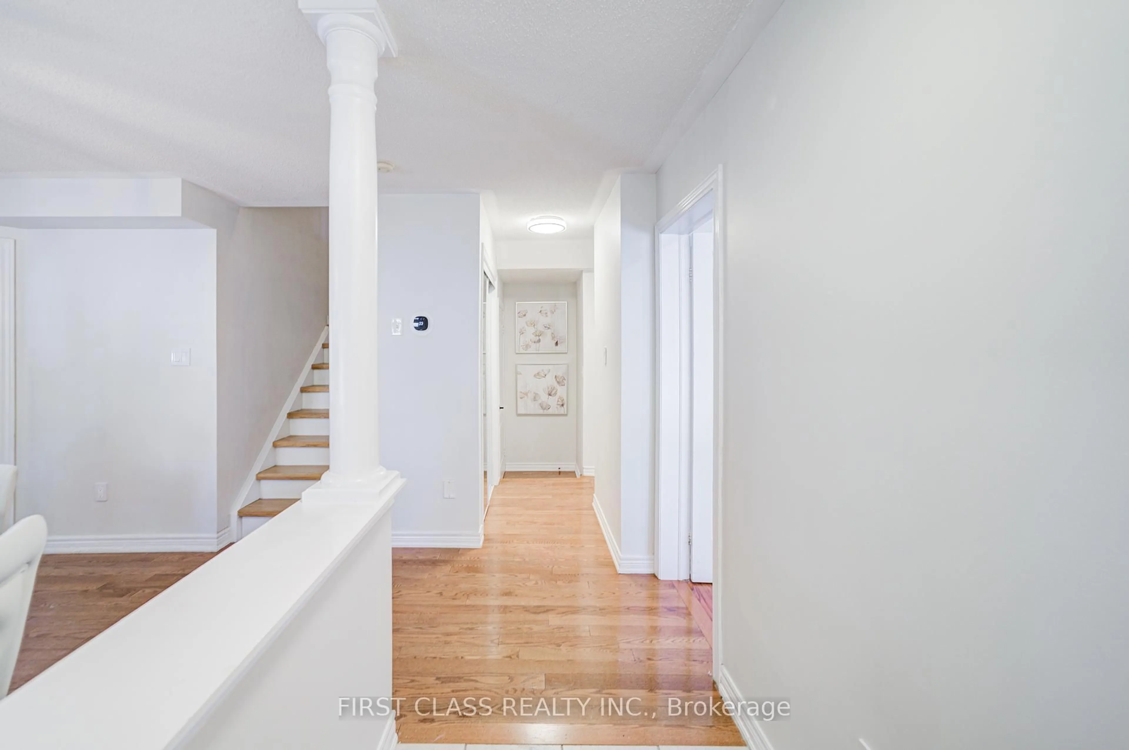 Indoor entryway for 2665 Thomas St #59, Mississauga Ontario L5M 6G6