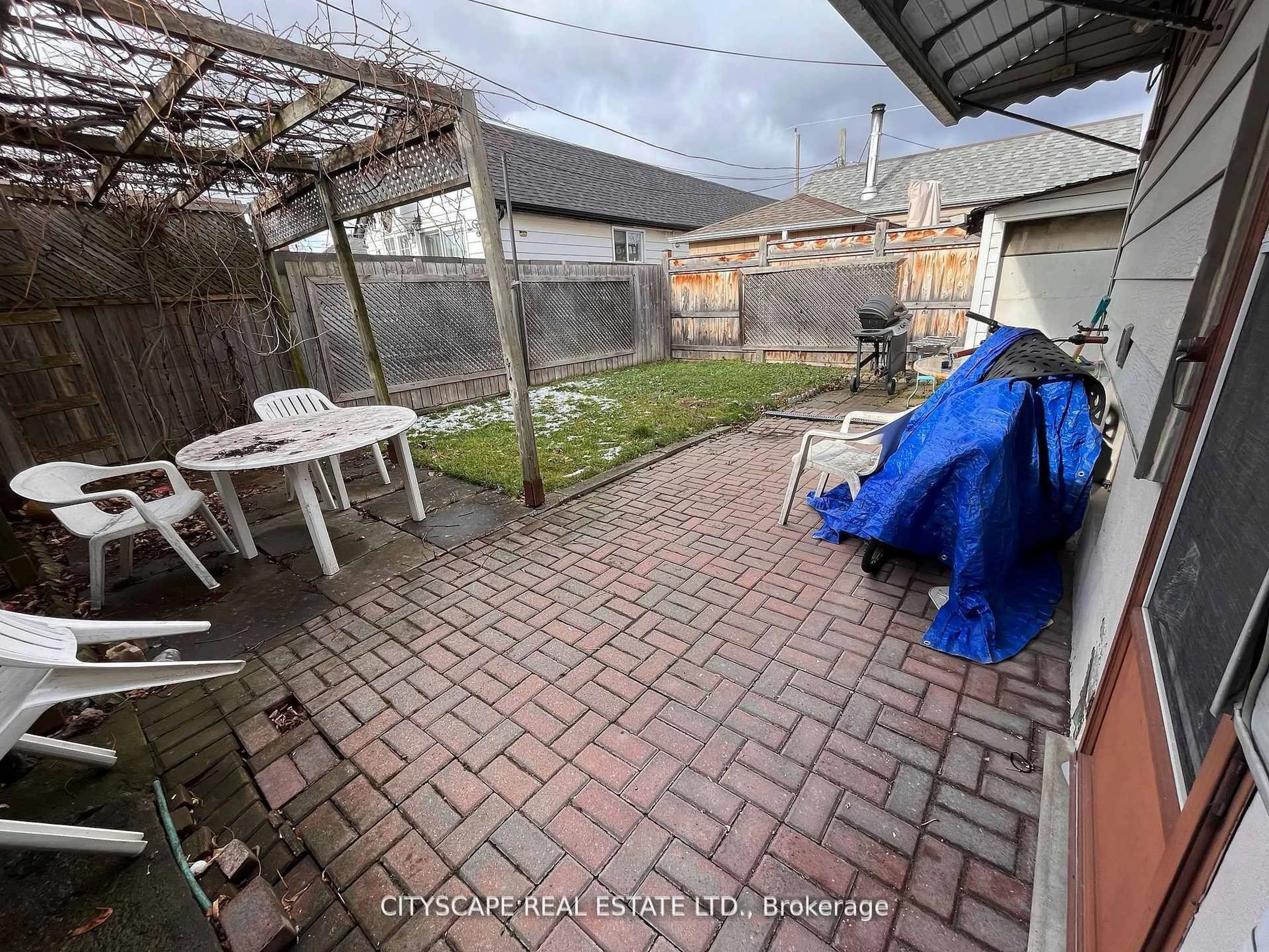 A pic from outside/outdoor area/front of a property/back of a property/a pic from drone, street for 244 Rosethorn Ave, Toronto Ontario M6M 3L1