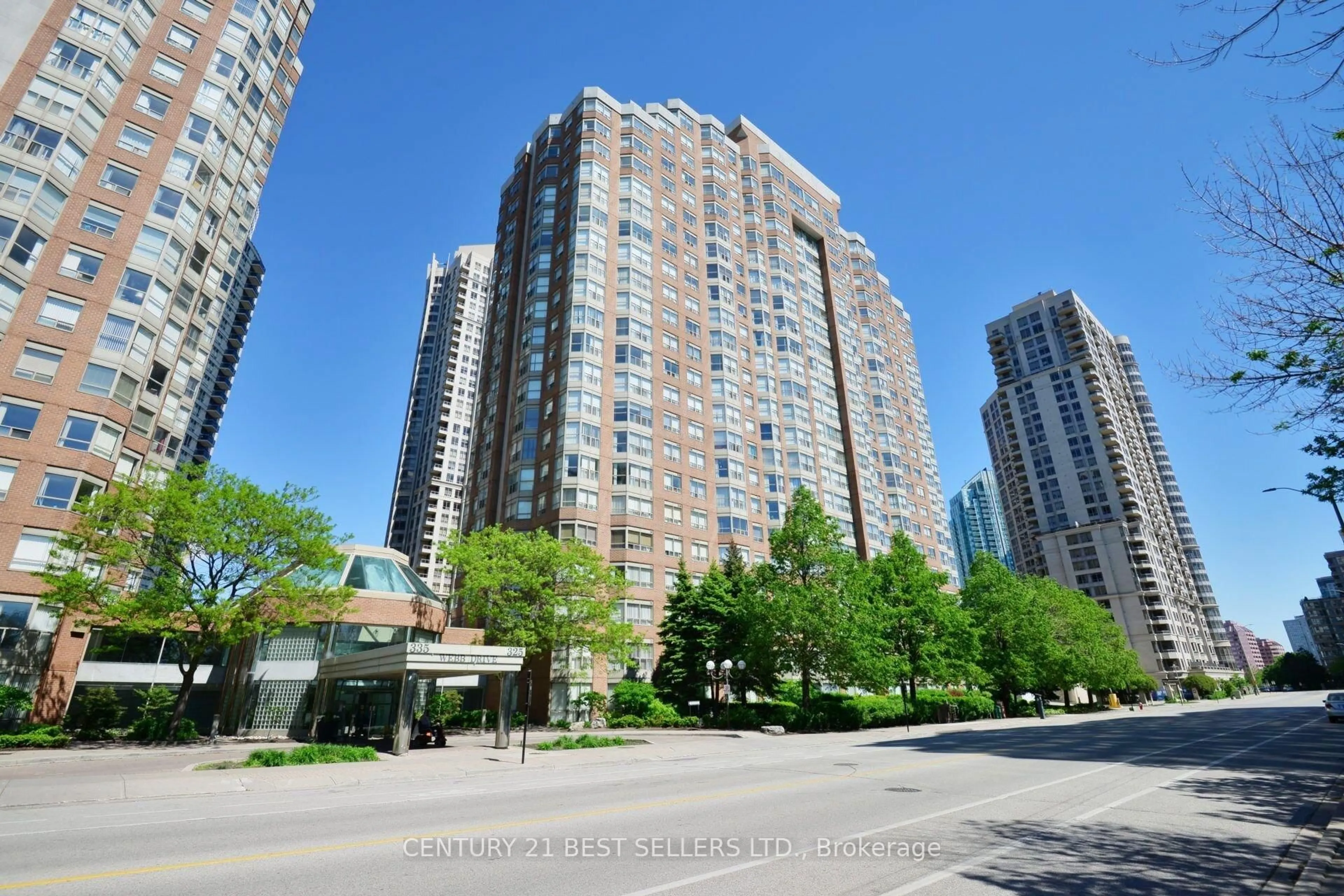 Patio, unknown for 325 Webb Dr #1704, Mississauga Ontario L5B 3Z9
