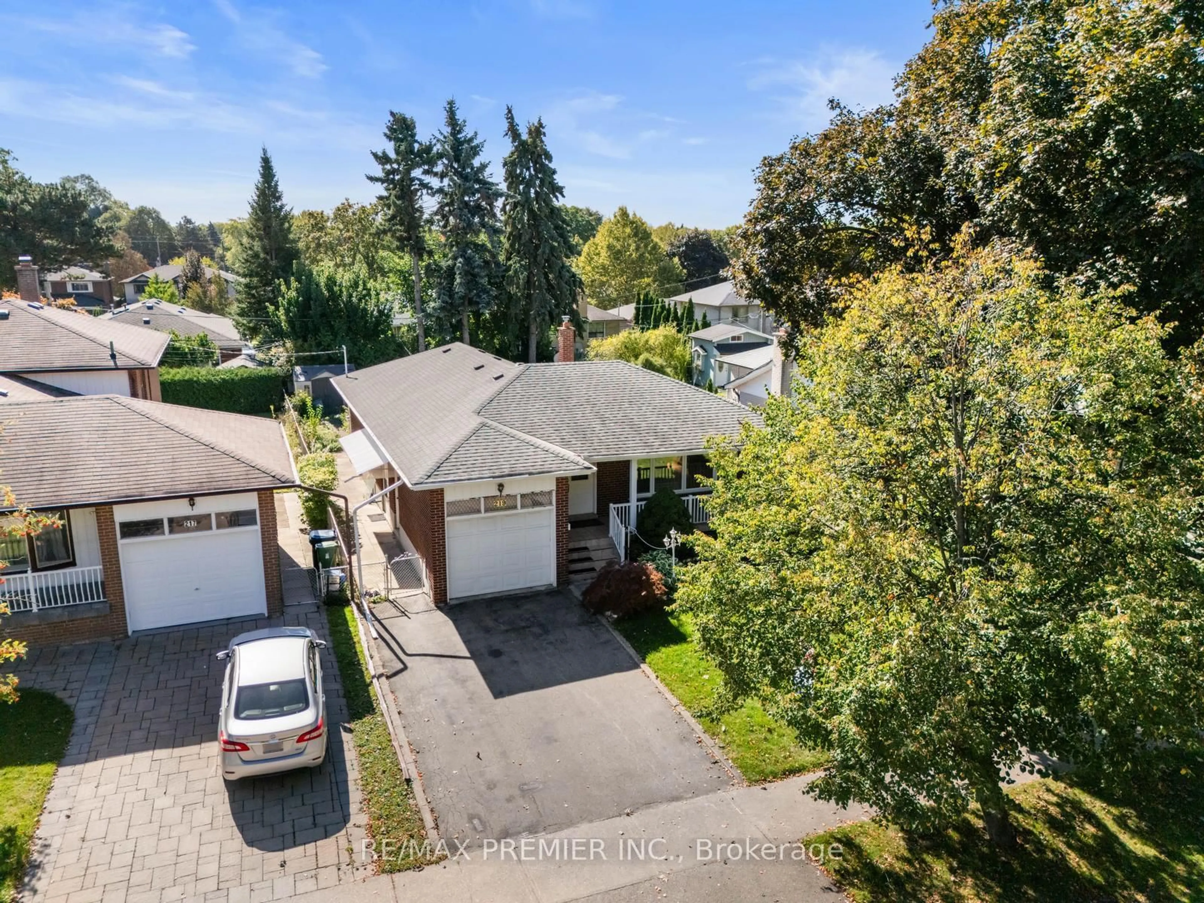 A pic from outside/outdoor area/front of a property/back of a property/a pic from drone, street for 219 La Rose Ave, Toronto Ontario M9P 1B6