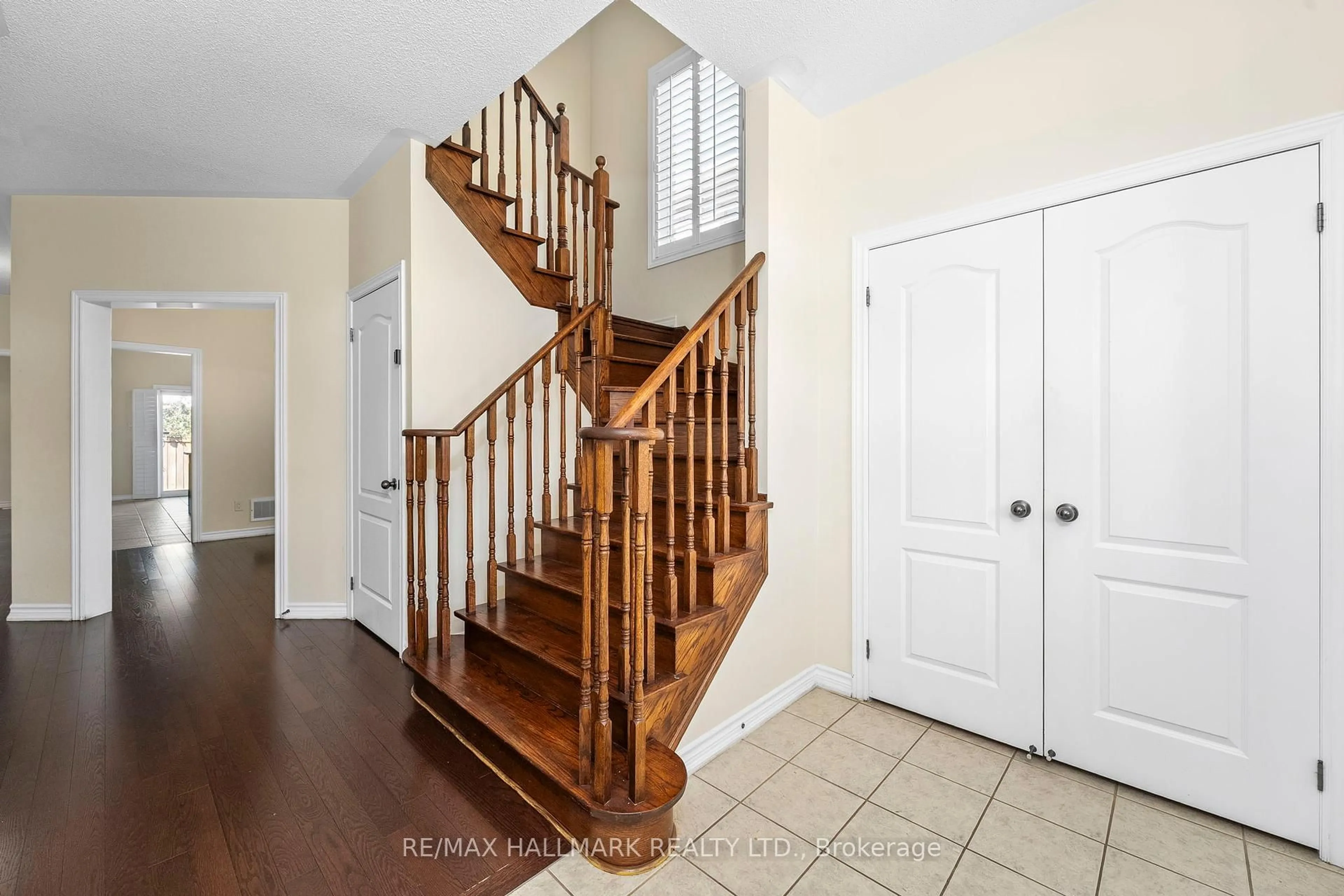 Unknown for 18 Morrow Bay Dr, Brampton Ontario L6P 3T9