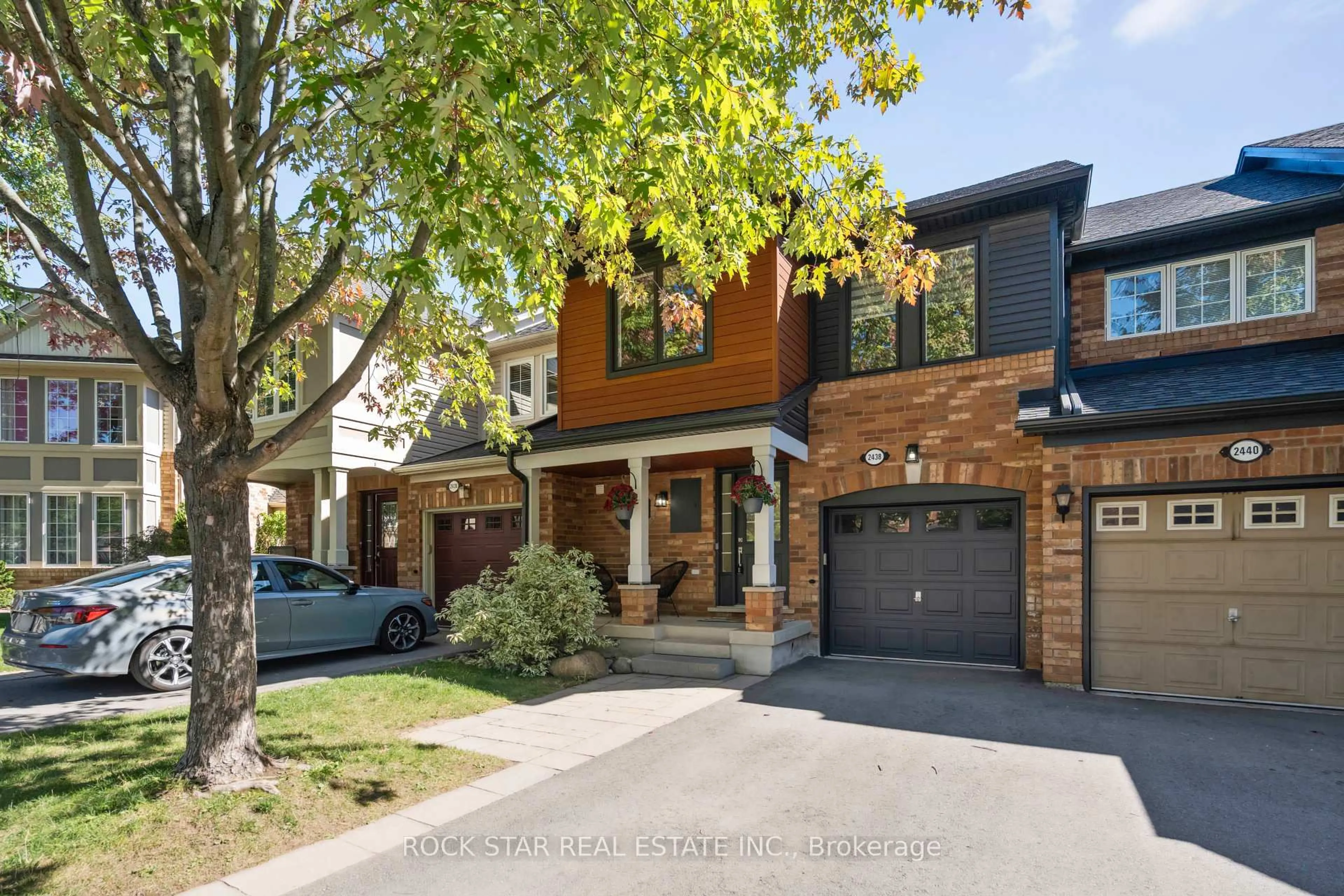 Home with brick exterior material, street for 2438 Baintree Cres, Oakville Ontario L6M 4X1