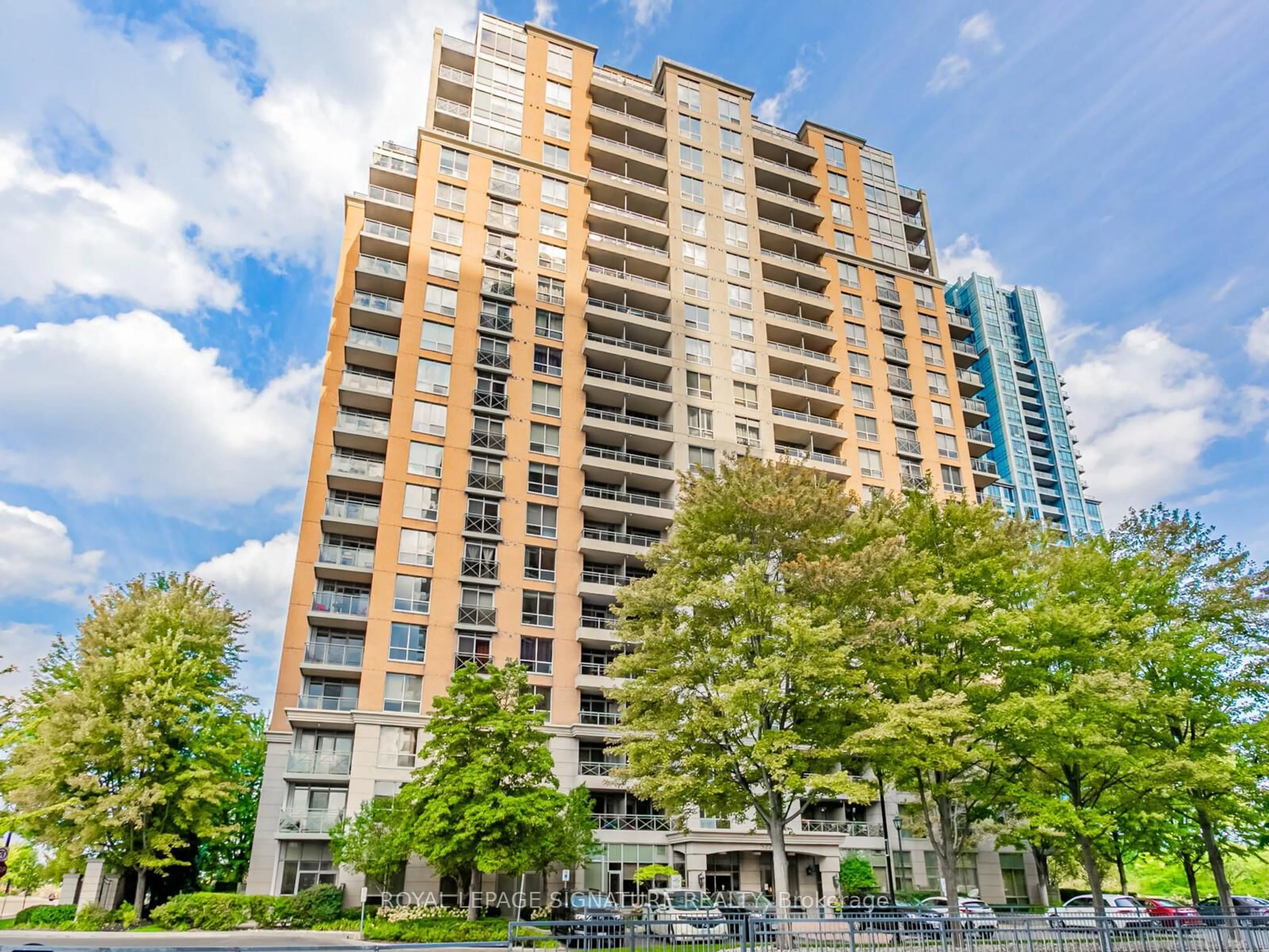 Unknown for 5229 Dundas St #507, Toronto Ontario M9B 6L9