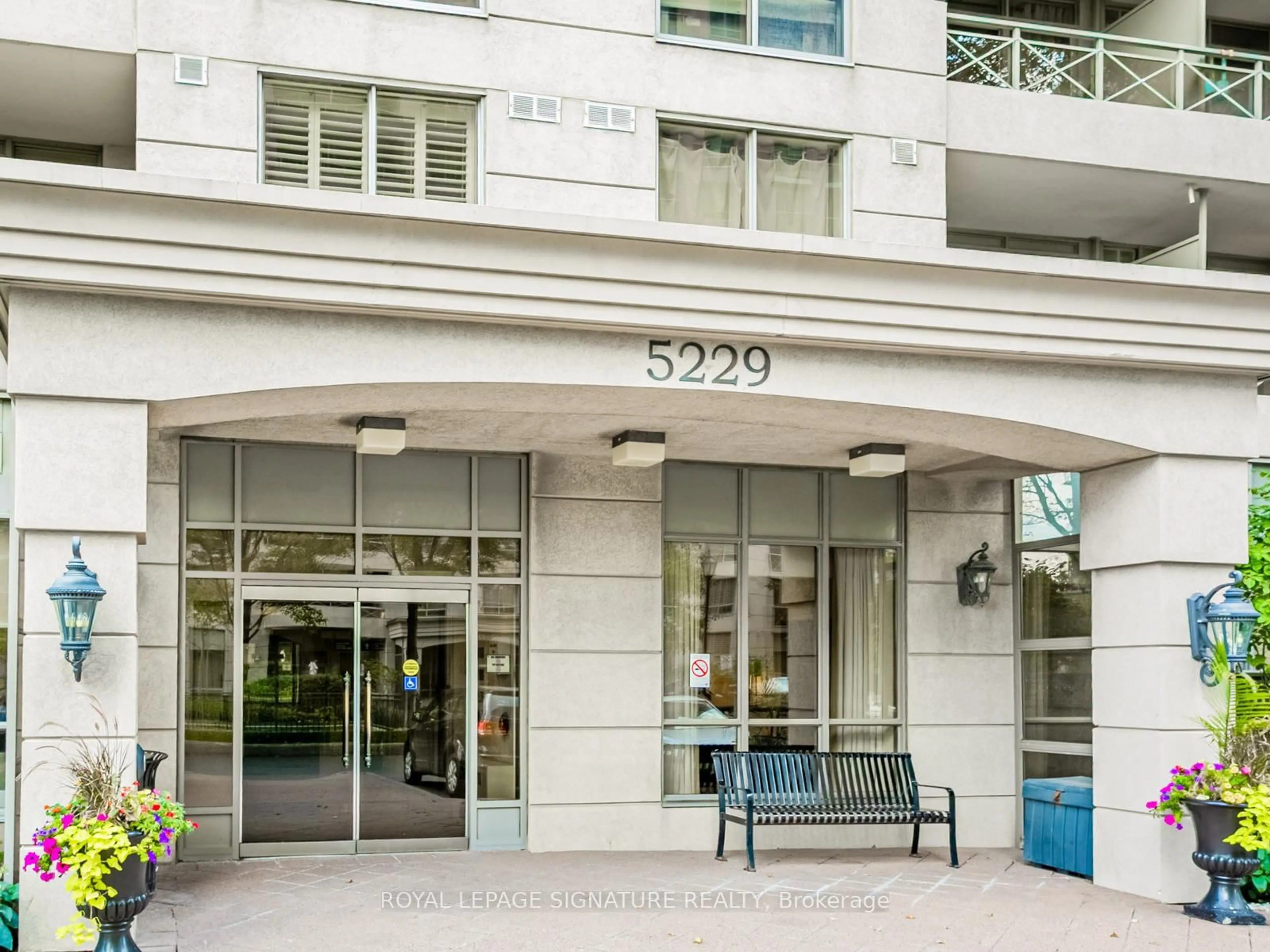 Unknown for 5229 Dundas St #507, Toronto Ontario M9B 6L9