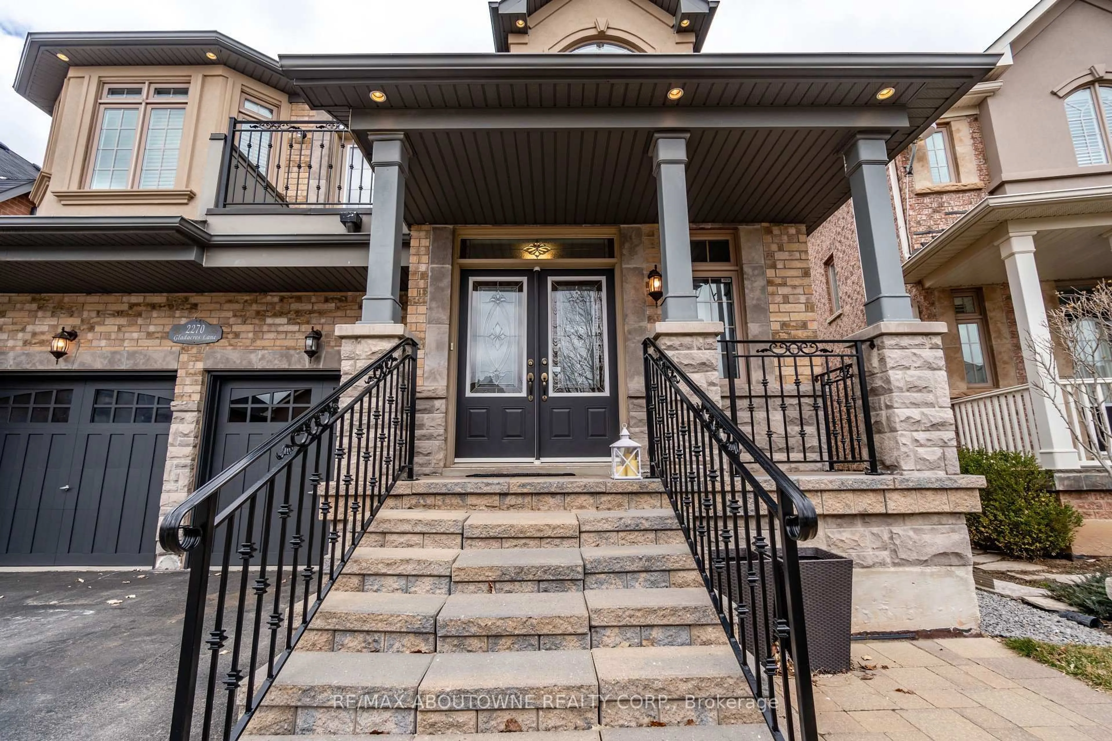 Unknown for 2270 Gladacres Lane, Oakville Ontario L6M 0G3