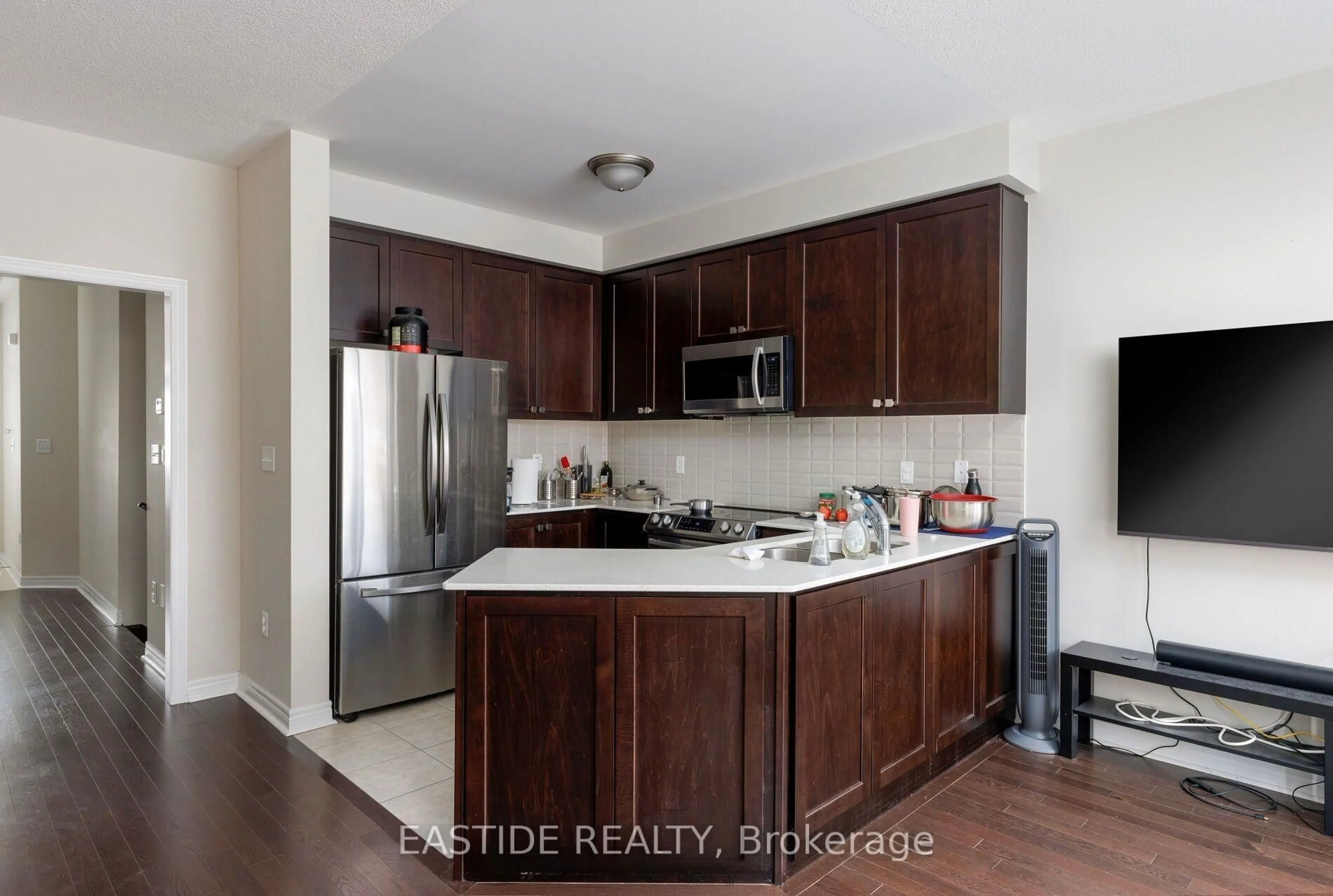 Standard kitchen, wood/laminate floor for 57 Benhurst Cres, Brampton Ontario L7A 0B7