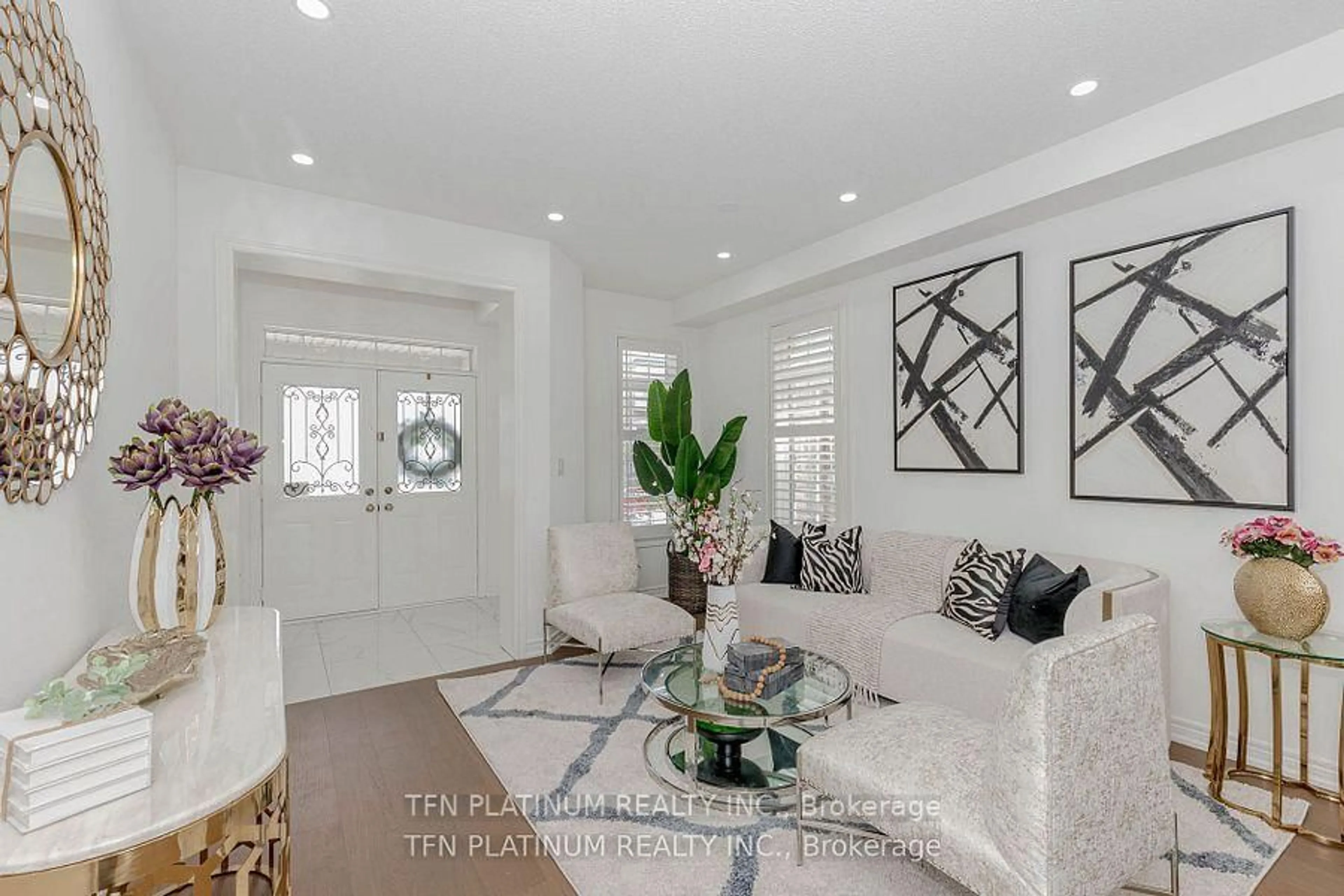 Living room with furniture, ceramic/tile floor for 46 Levendale Crt, Brampton Ontario L6P 0K4
