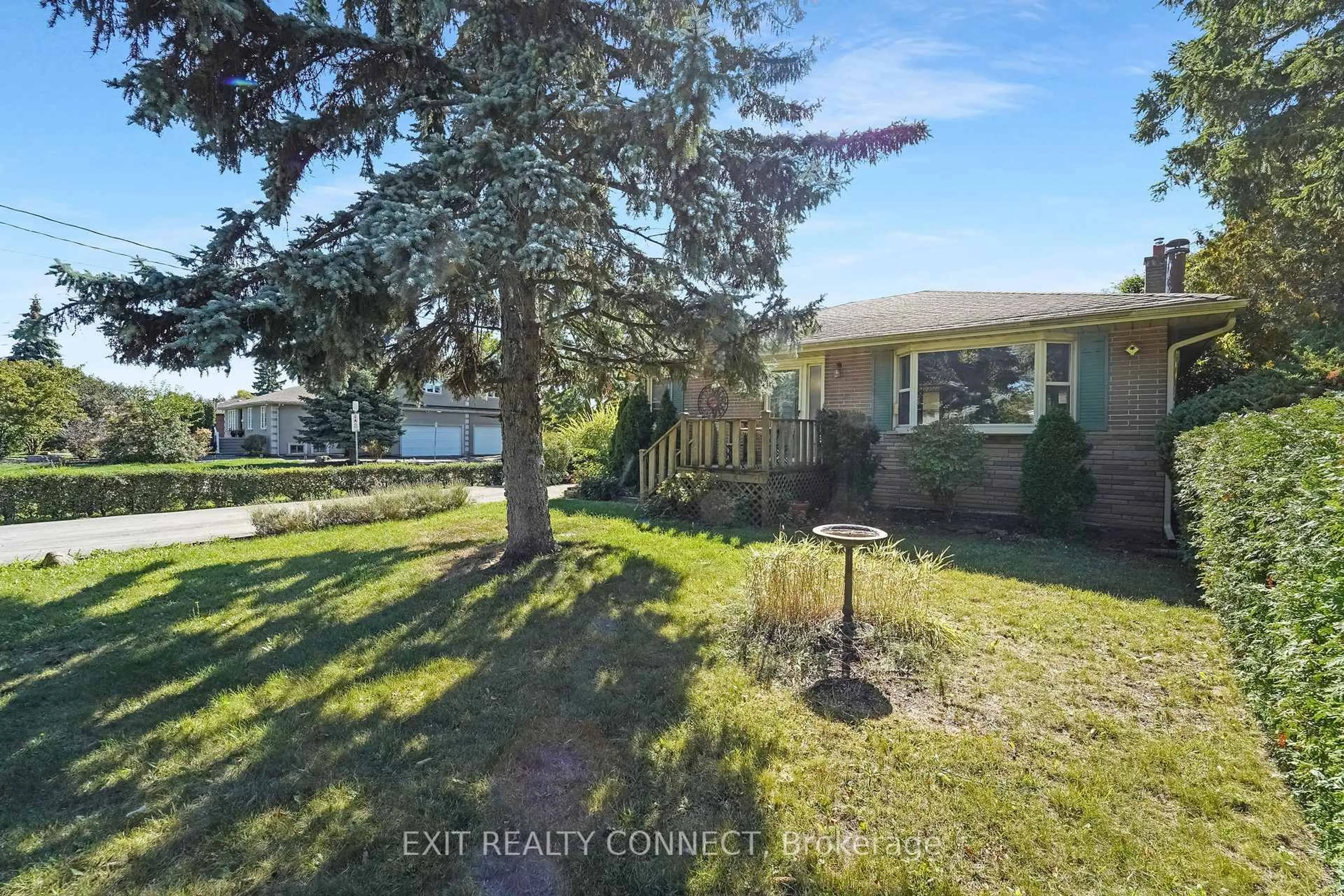 A pic from outside/outdoor area/front of a property/back of a property/a pic from drone, water/lake/river/ocean view for 398 Third Line, Oakville Ontario L6L 4A5