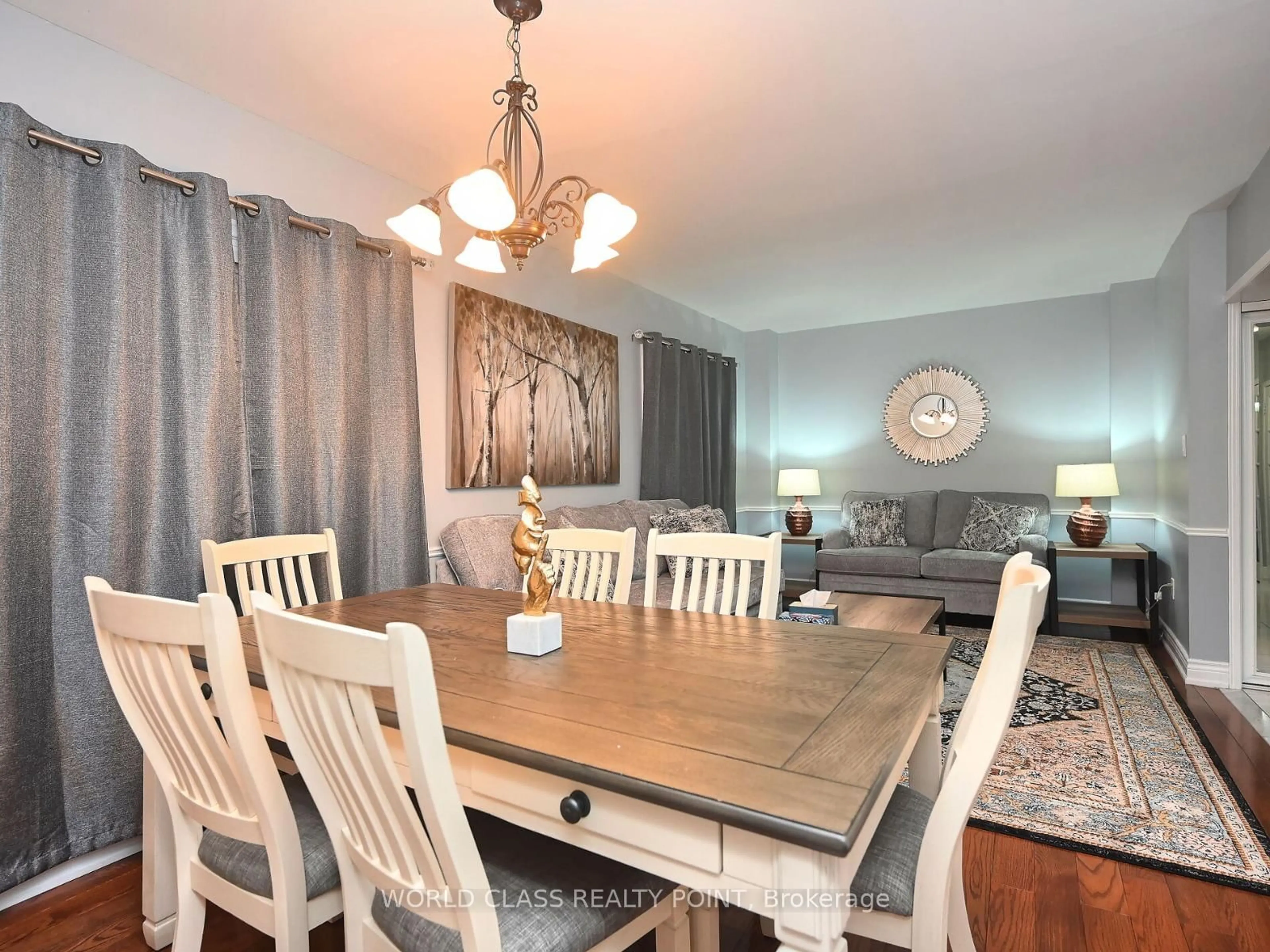 Dining room, wood/laminate floor for 6136 Ford Rd, Mississauga Ontario L5V 1X1
