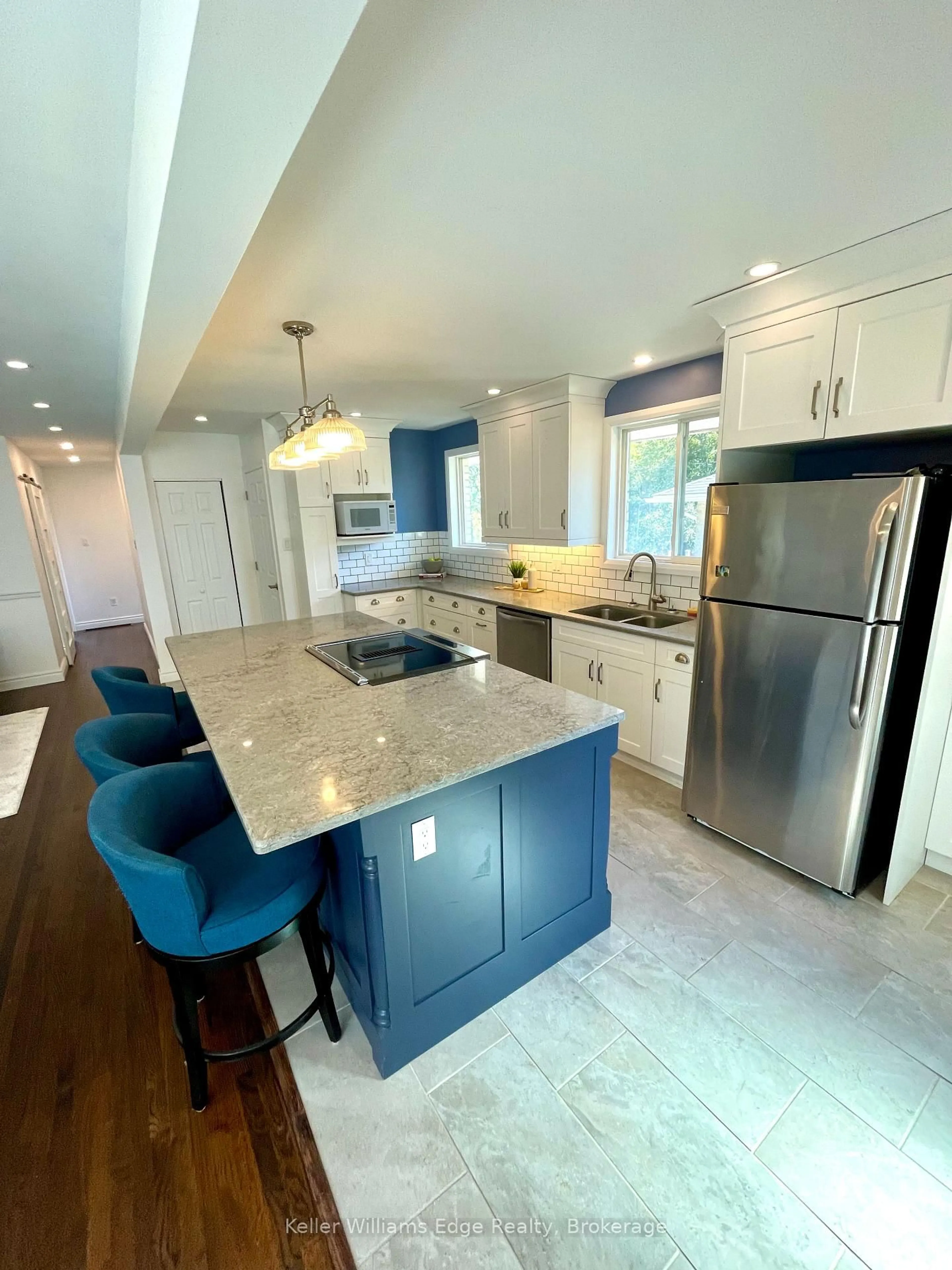 Open concept kitchen, ceramic/tile floor for 93A Dawson Rd, Orangeville Ontario L9W 2W7