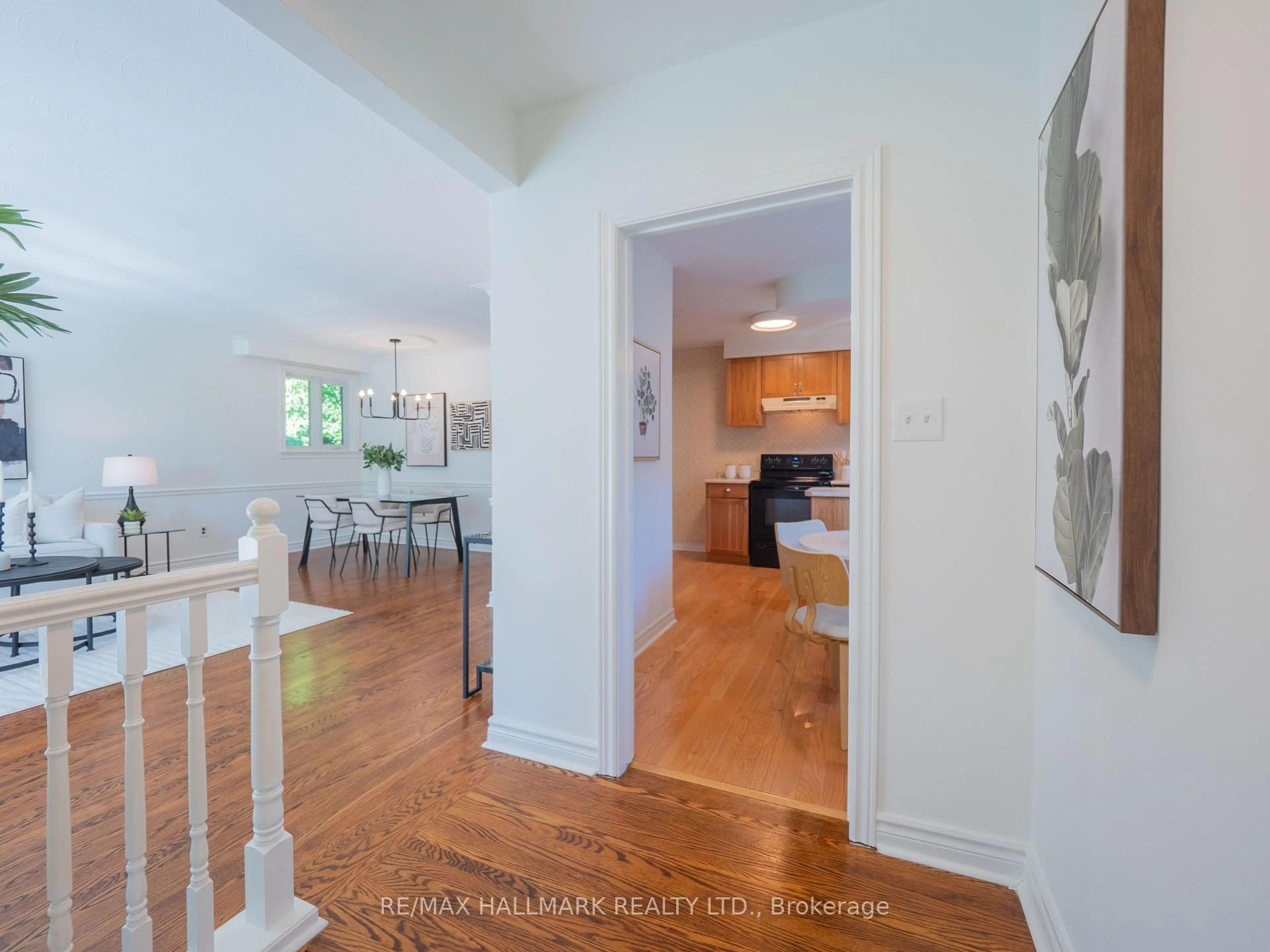 Unknown for 34 Guernsey Dr, Toronto Ontario M9C 3A6