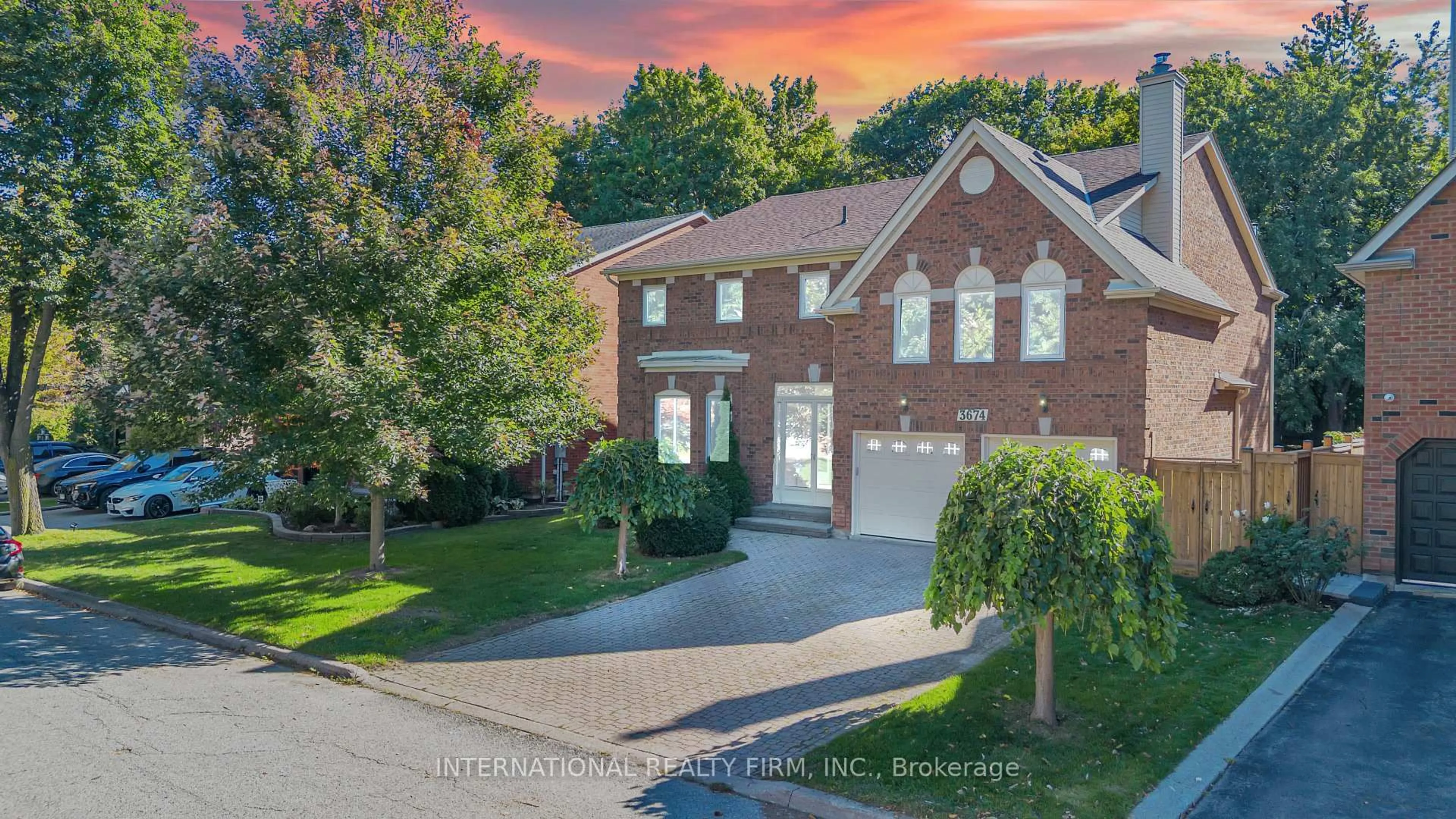 Home with brick exterior material, street for 3674 St. Laurent Crt, Mississauga Ontario L5L 4T1