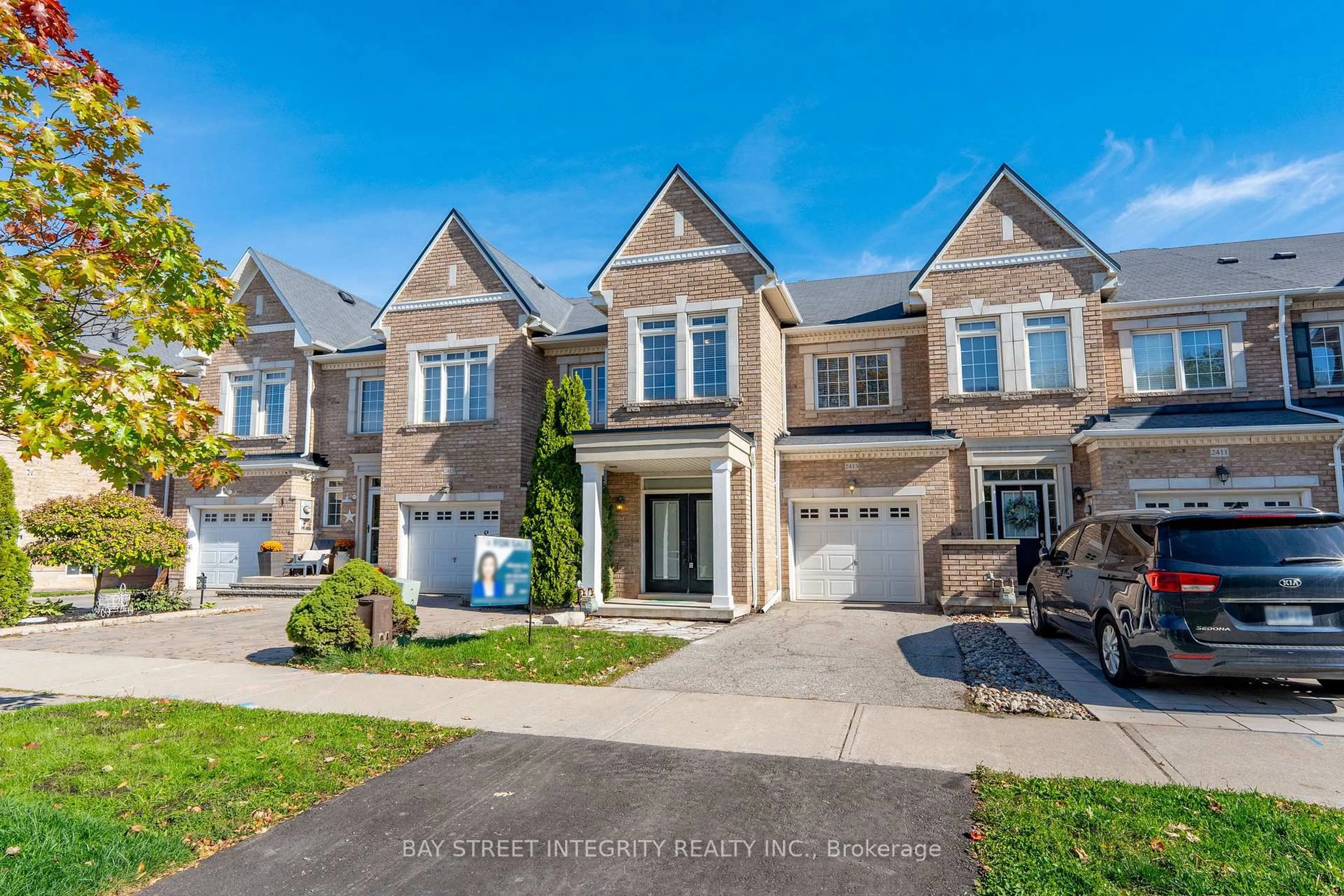 Unknown for 2413 Grand Oak Tr, Oakville Ontario L6M 0J4