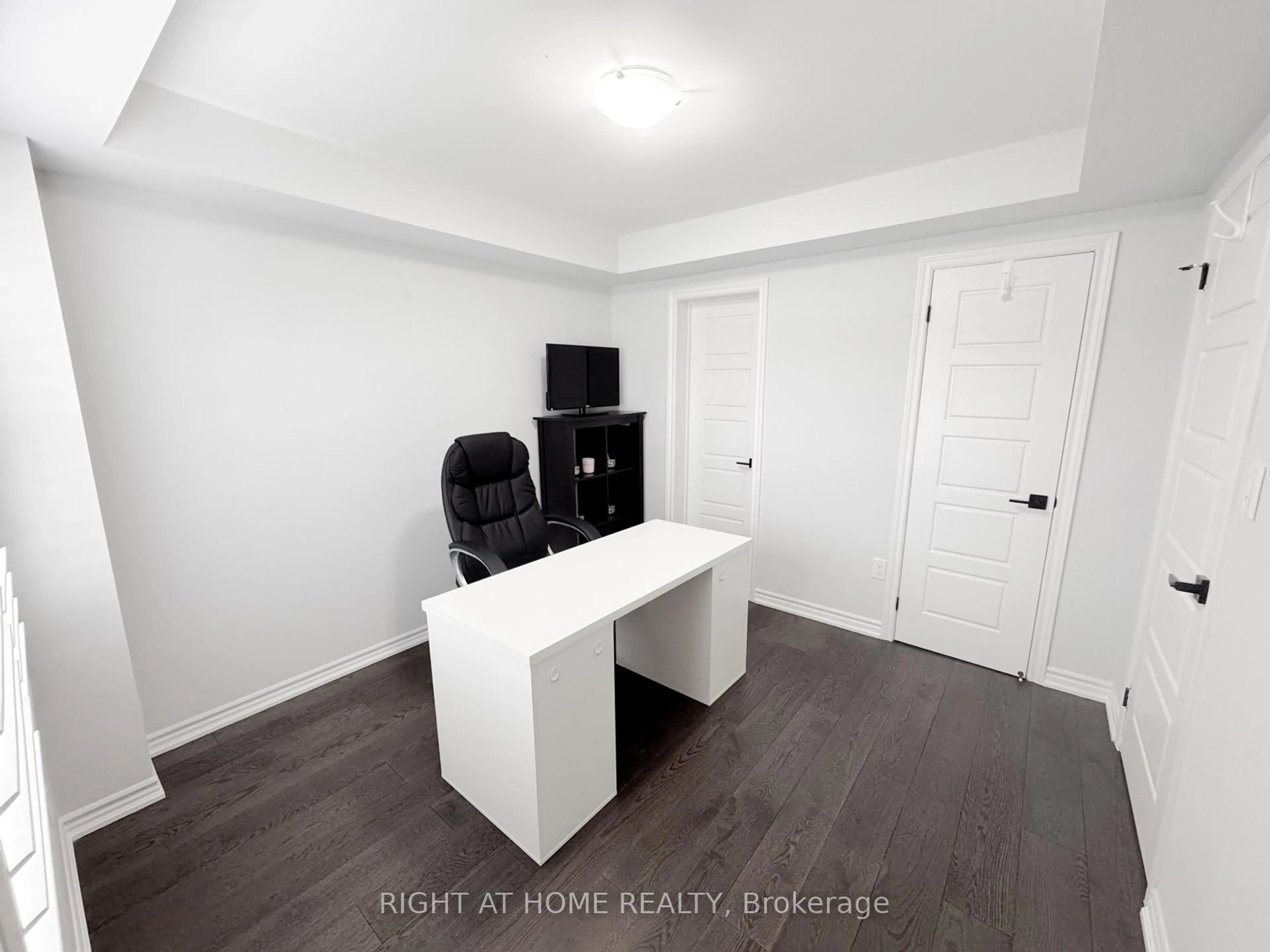 A pic of a room for 1125 Leger Way #6, Milton Ontario L9E 1N7