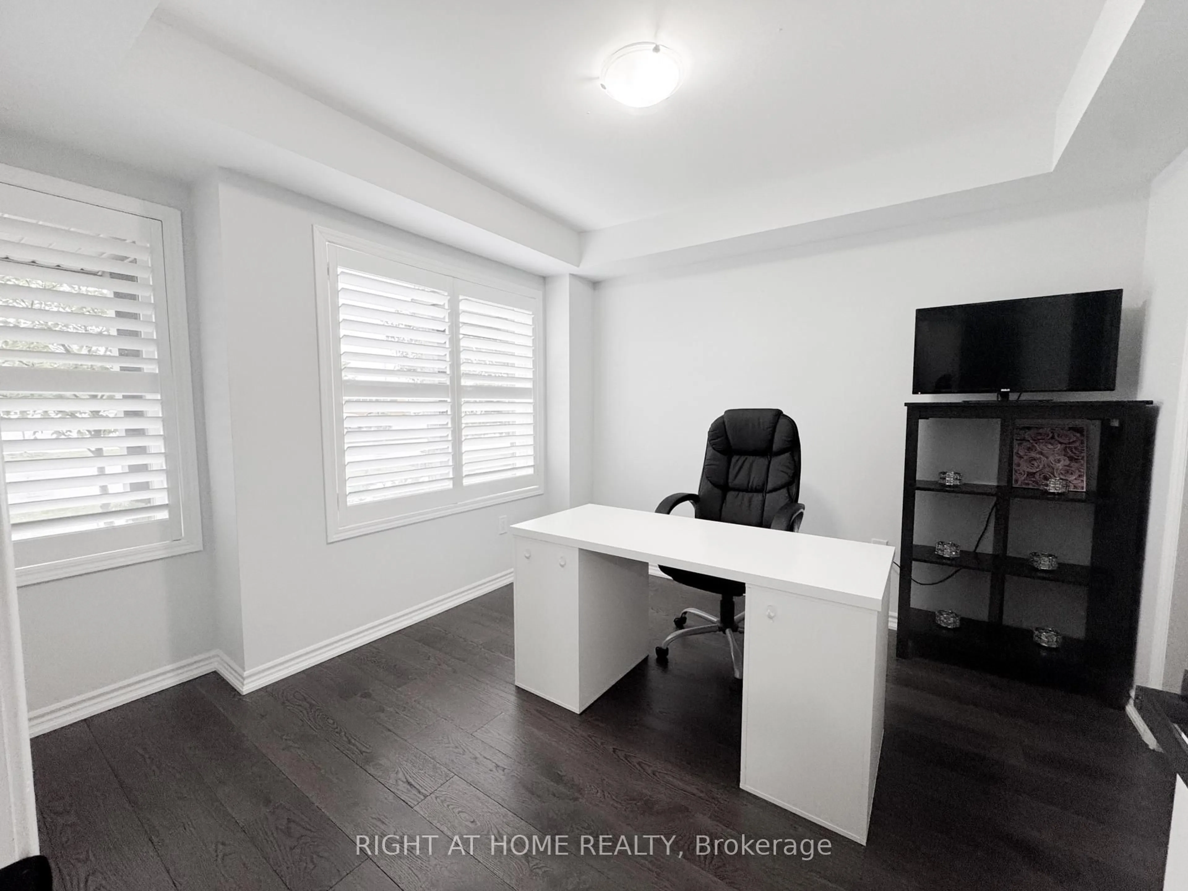 A pic of a room for 1125 Leger Way #6, Milton Ontario L9E 1N7