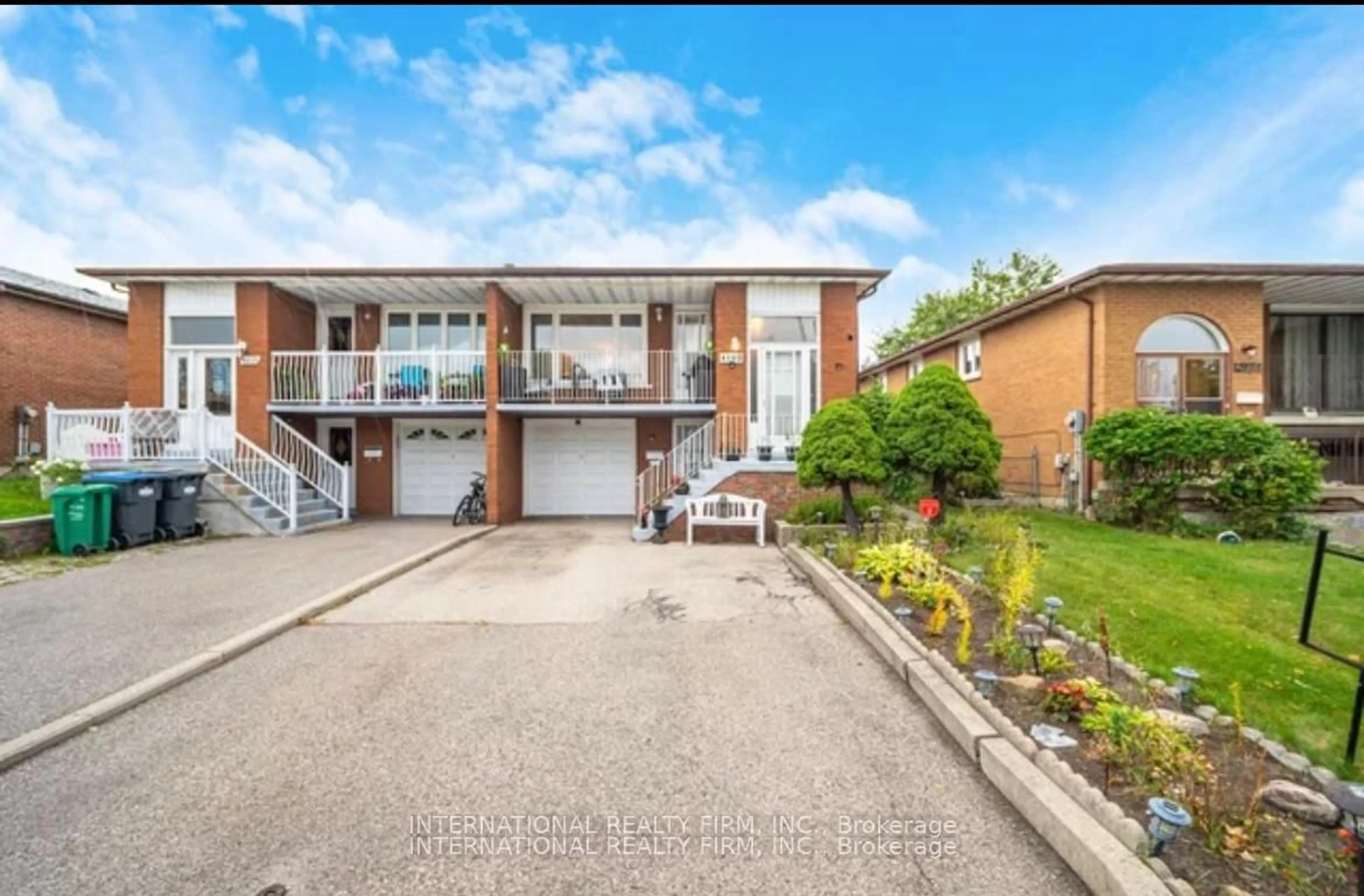 Home with brick exterior material, street for 4103 Clevedon Dr, Mississauga Ontario L4Z 1J4