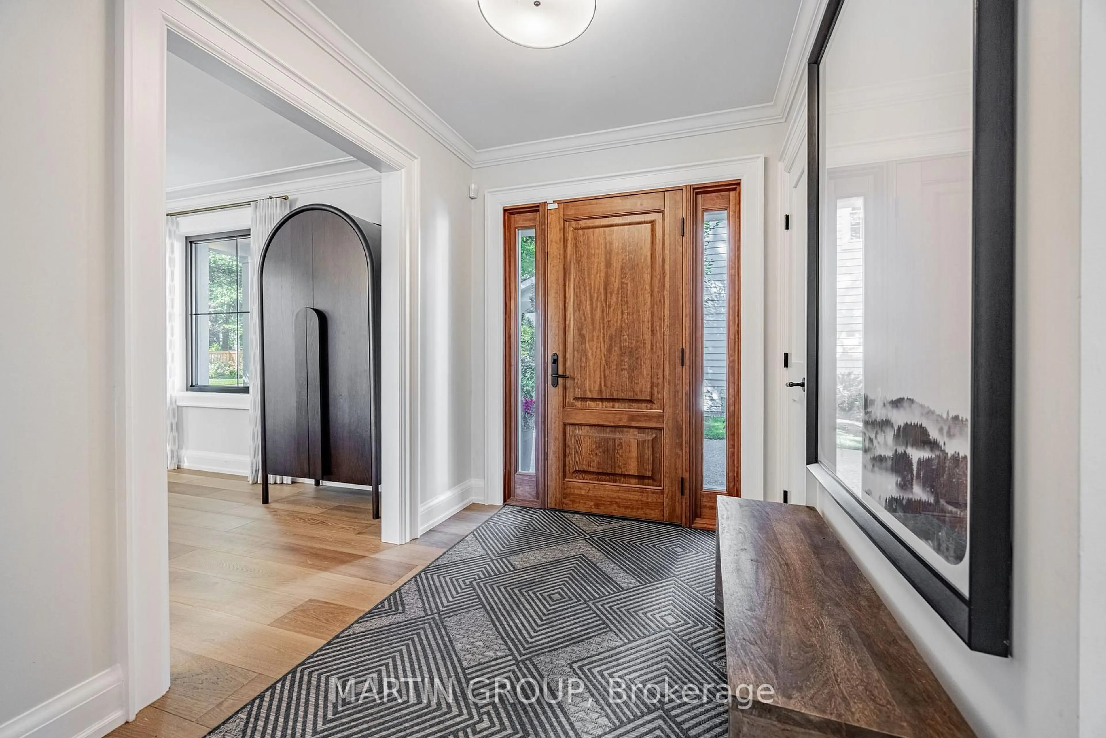 Indoor entryway for 297 Watson Ave, Oakville Ontario L6J 3V3