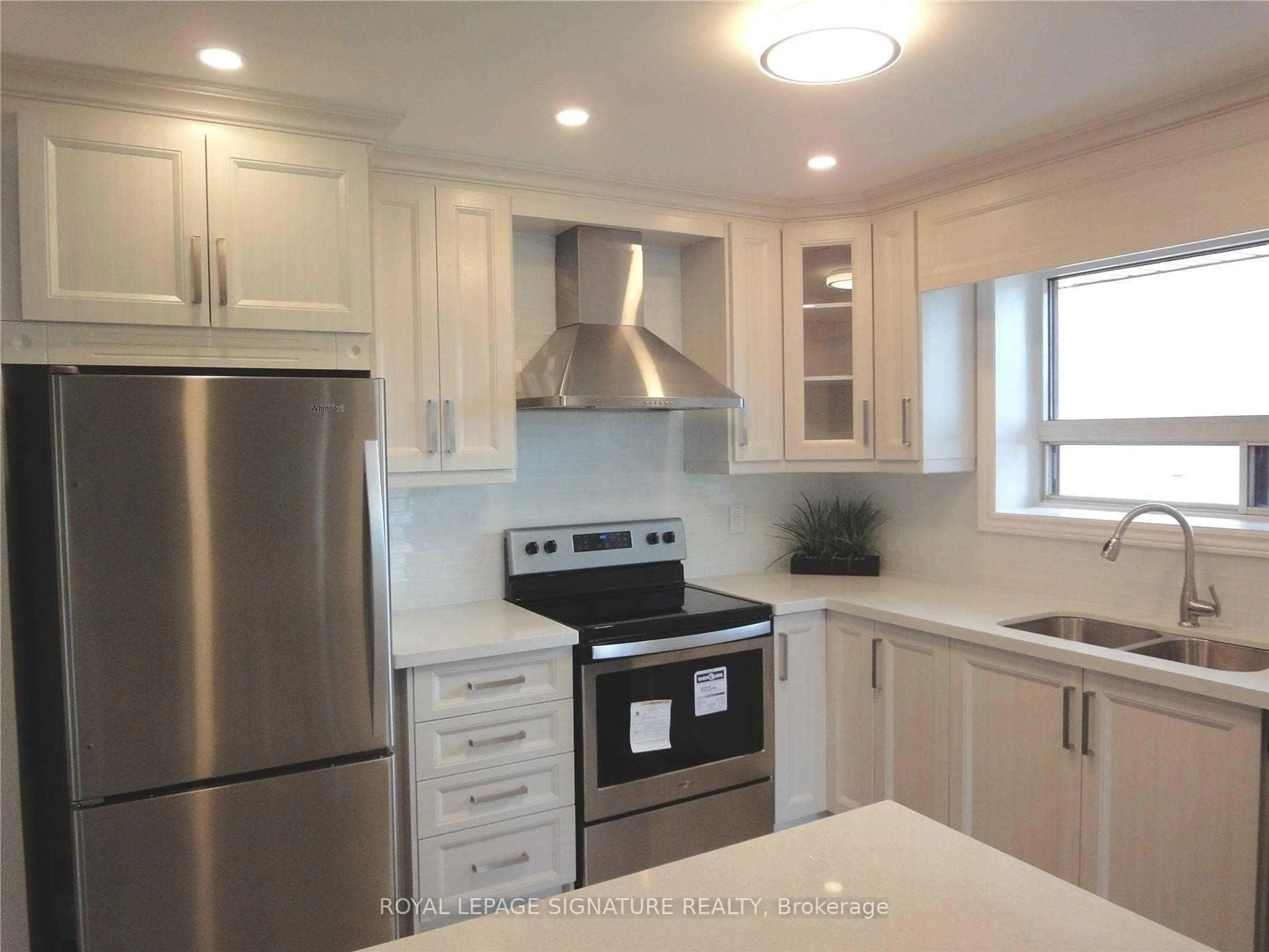 Open concept kitchen, unknown for 2157 WISEMAN Crt, Mississauga Ontario L5J 1P3