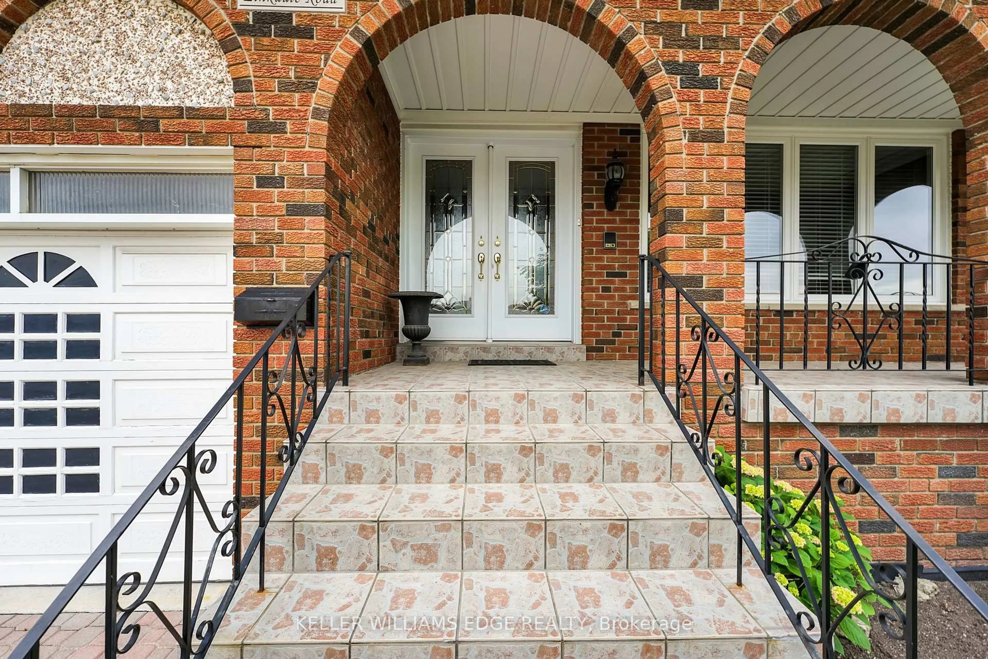 Unknown for 112 Linkdale Rd, Brampton Ontario L6V 3A2