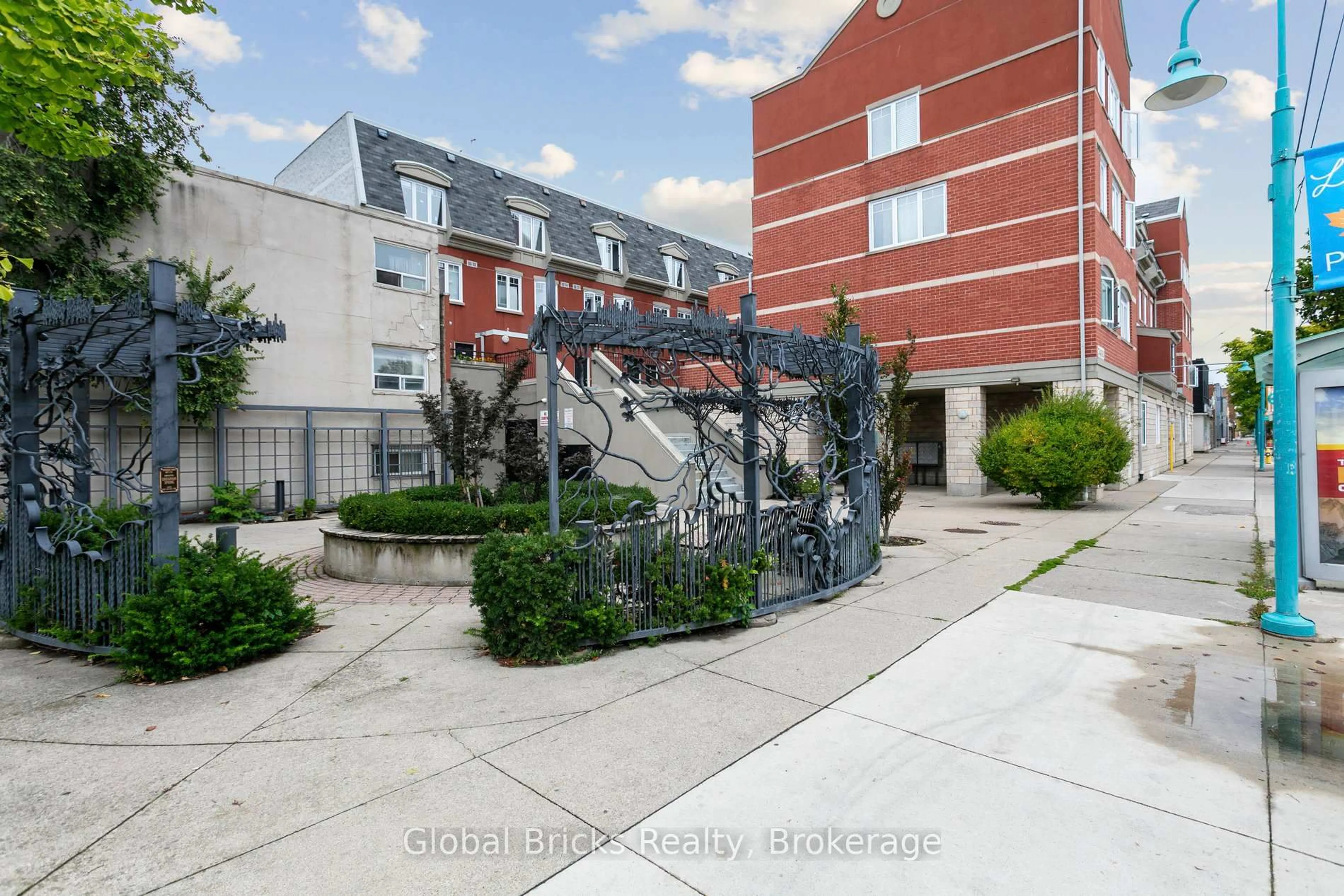 Unknown for 3400 Lake Shore Blvd #203, Toronto Ontario M8W 1N2