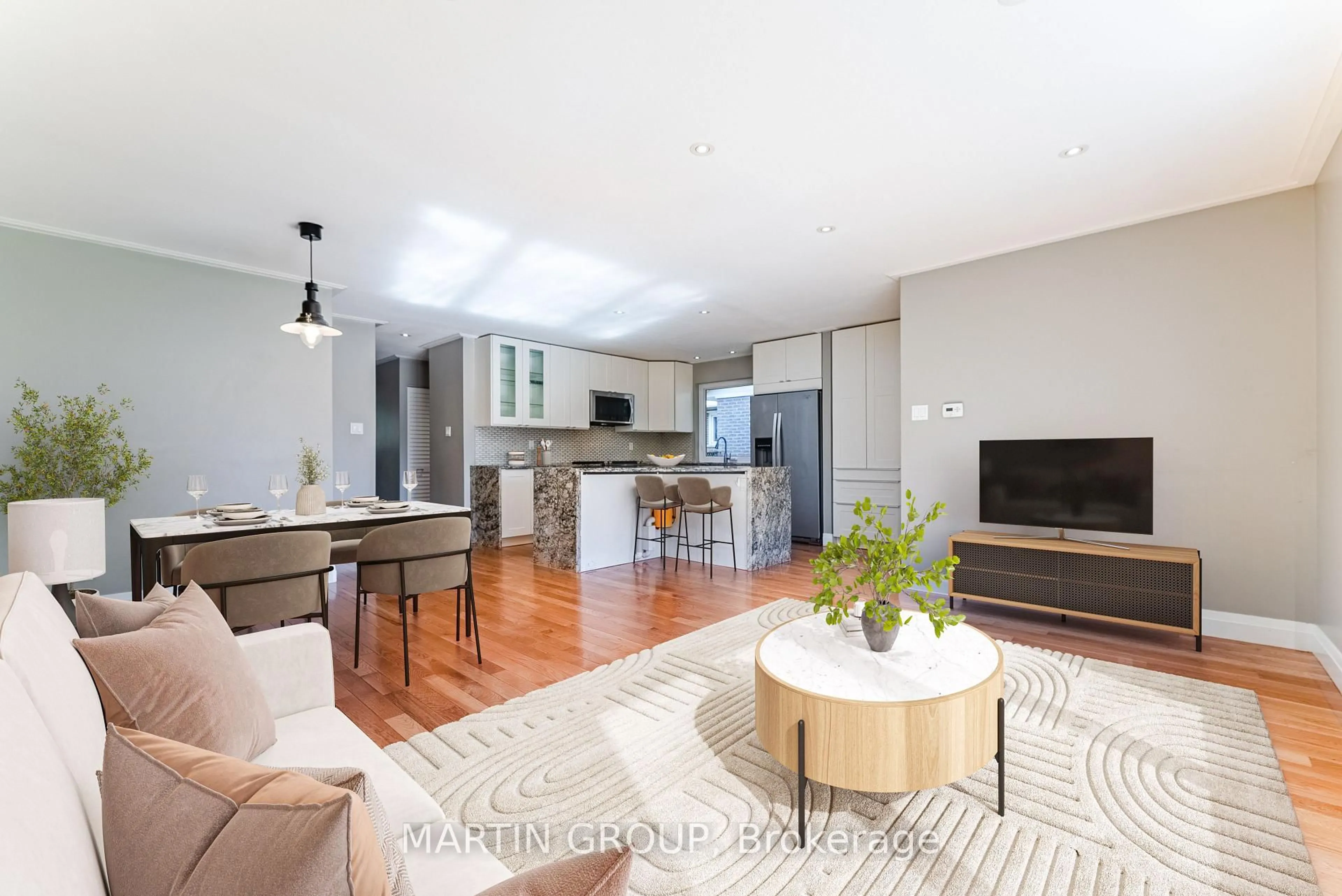 Open concept kitchen, unknown for 111 Oakdale Dr, Oakville Ontario L6H 1J4