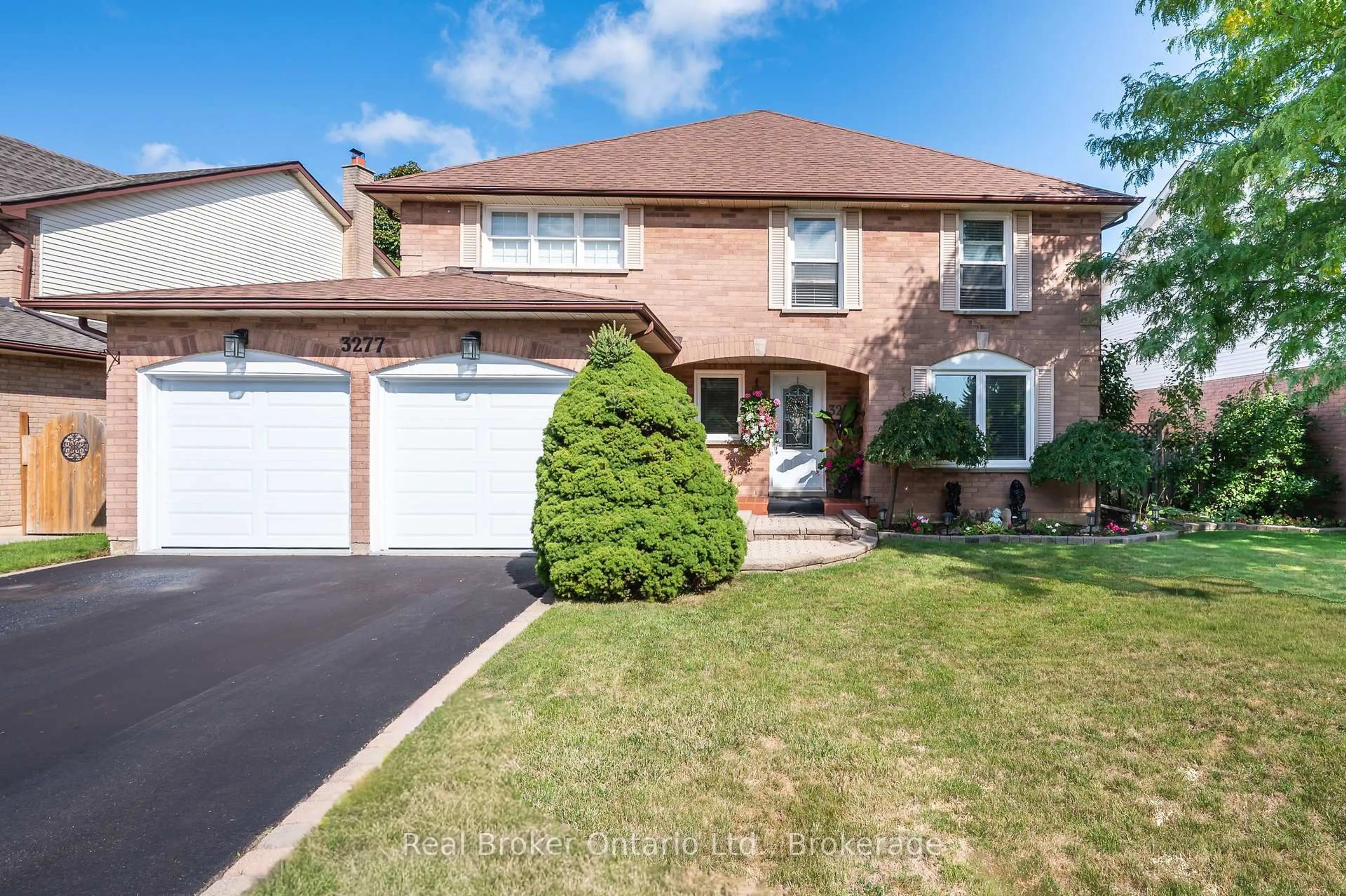 Home with brick exterior material, street for 3277 Folkway Dr, Burlington Ontario L7M 3J2
