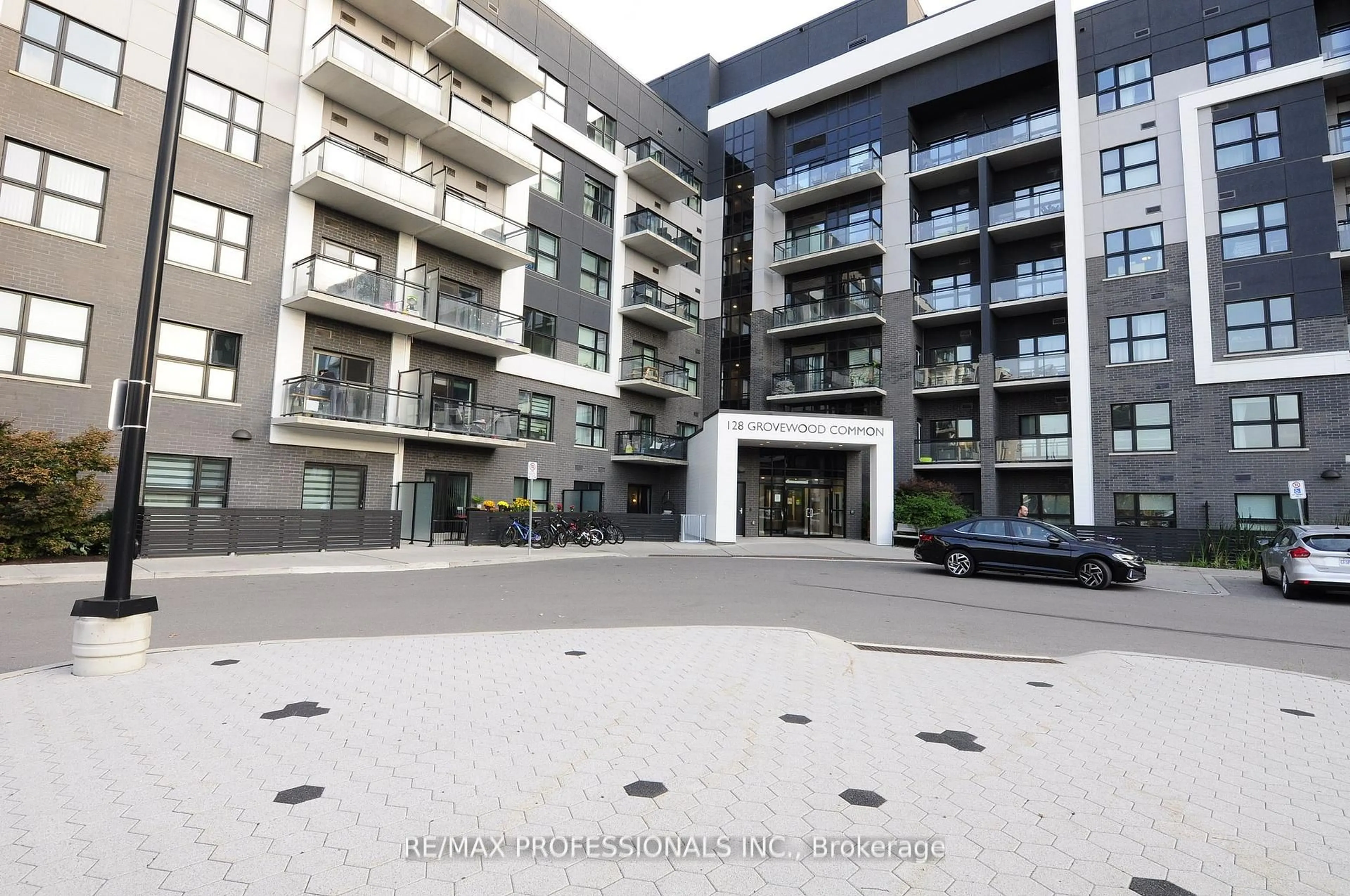 Unknown for 128 Grovewood Common #210, Oakville Ontario L6H 0X3