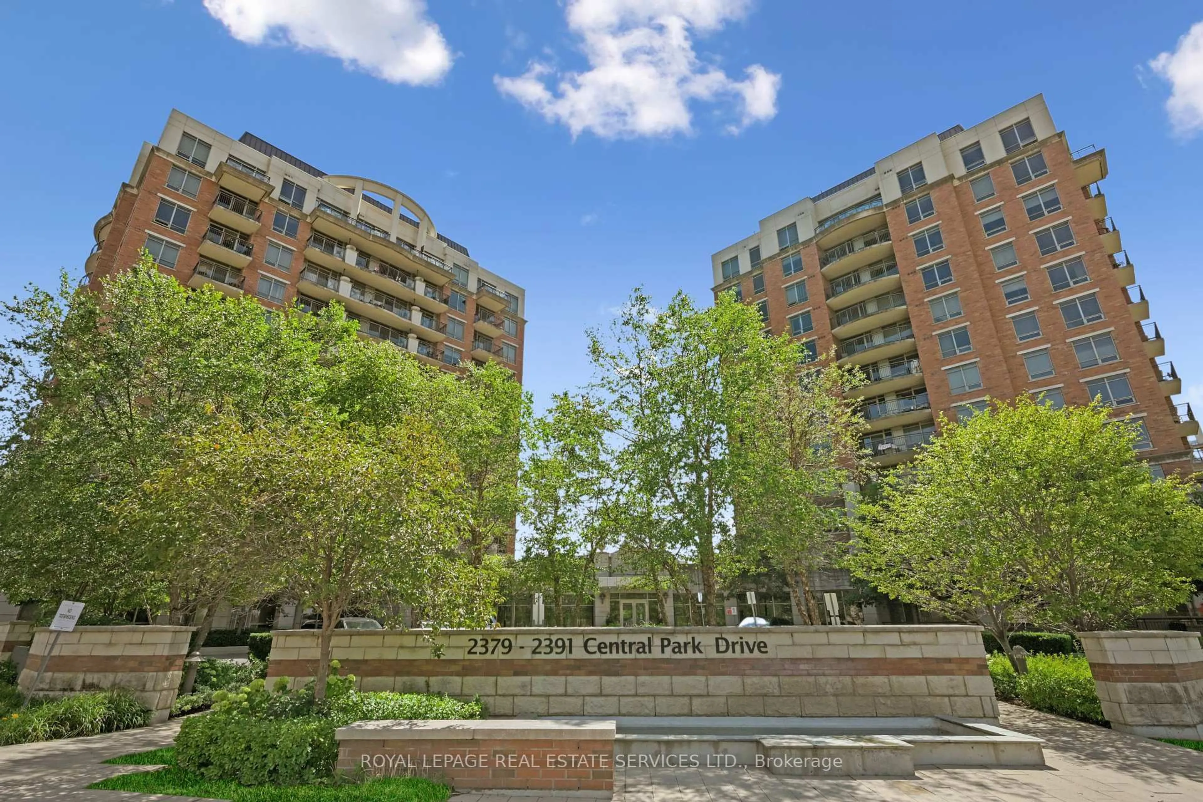 Patio, unknown for 2391 Central Park Dr #309, Oakville Ontario L6H 0E4