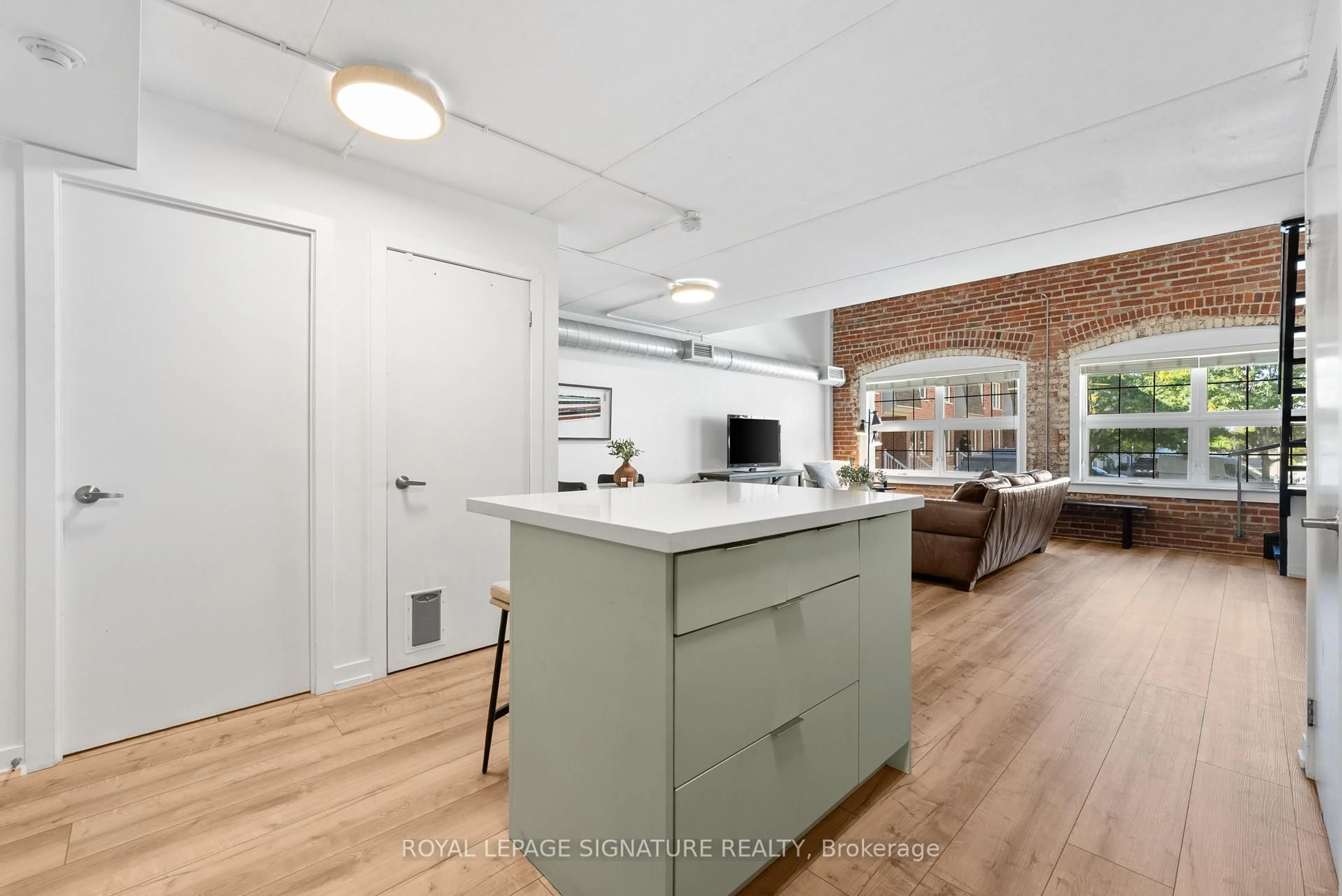 Open concept kitchen, unknown for 1100 Lansdowne Ave #336, Toronto Ontario M6H 4K1
