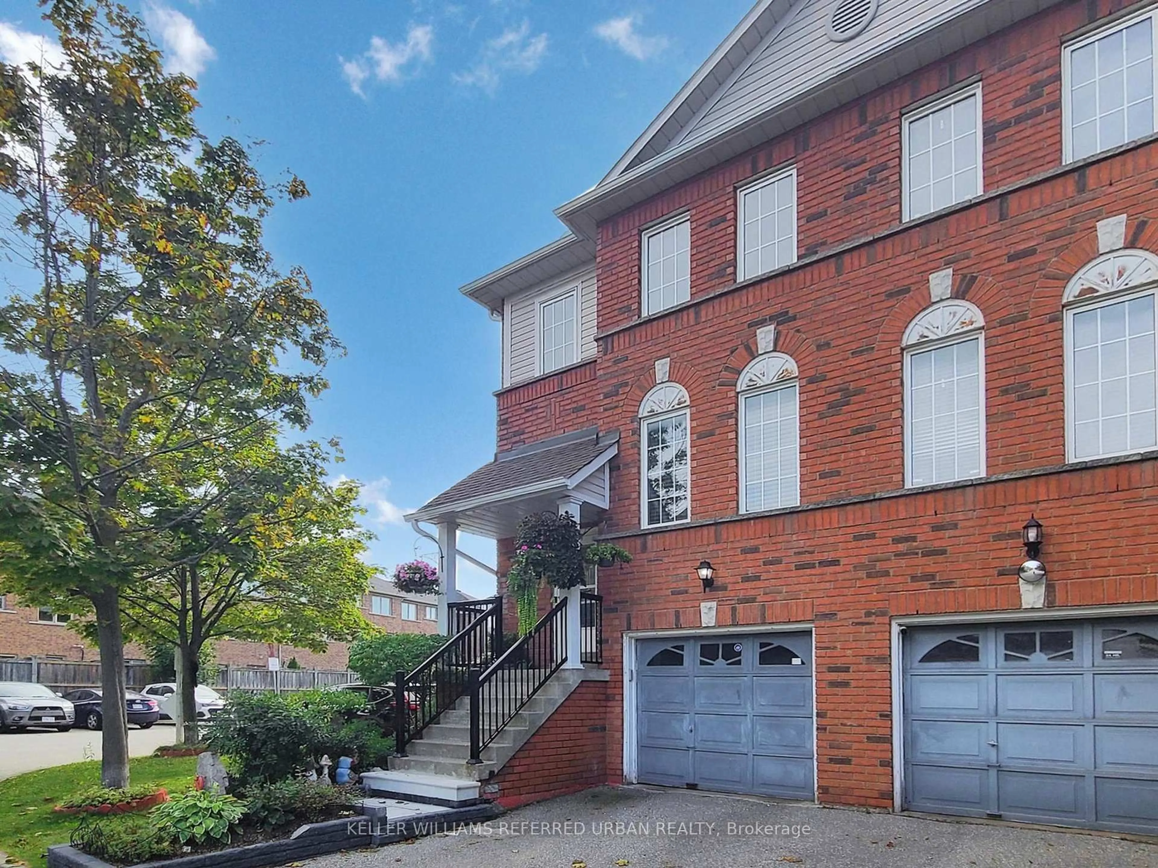 Home with brick exterior material, street for 1480 Britannia Rd #50, Mississauga Ontario L5V 2K4