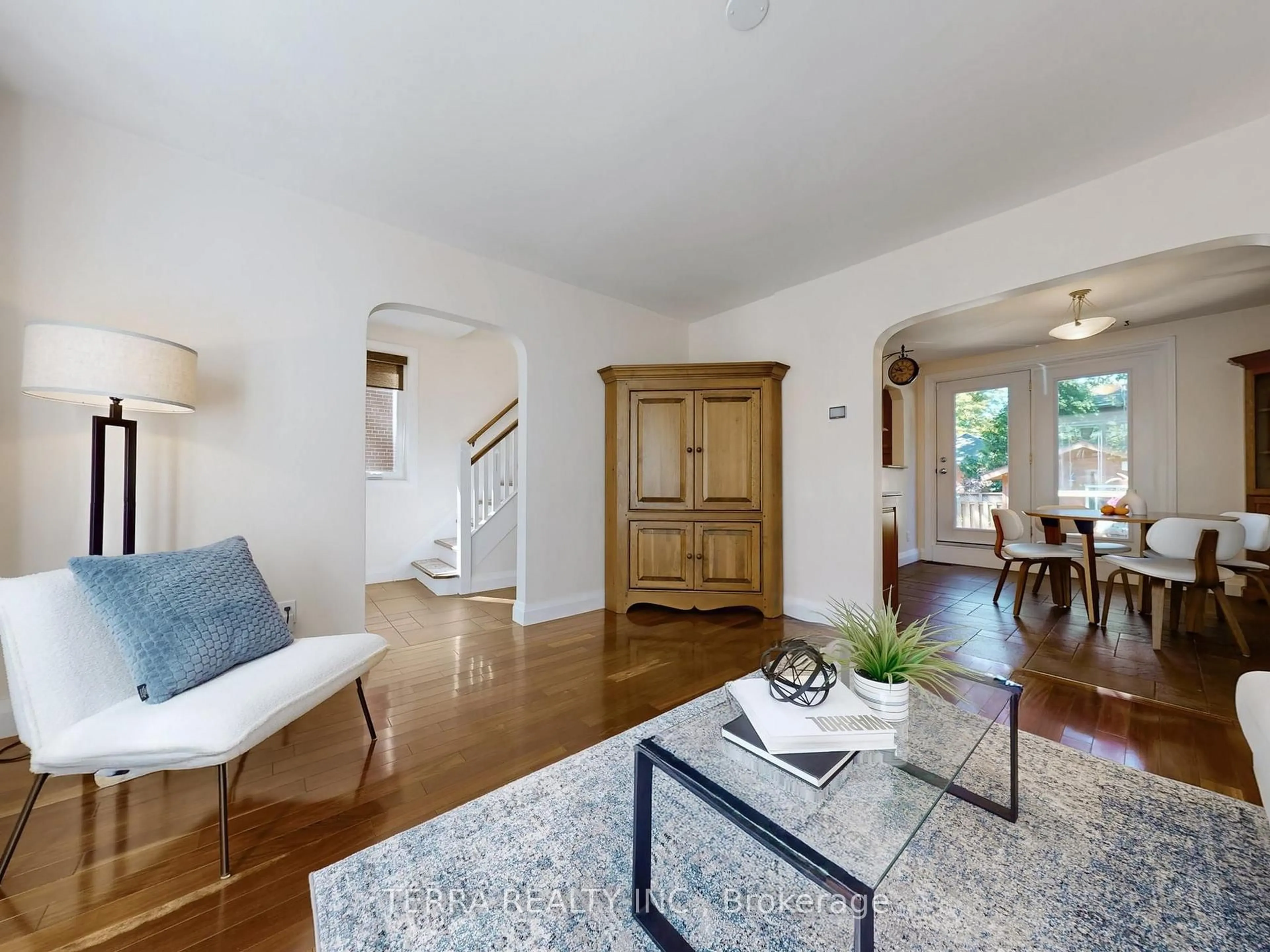 Living room with furniture, unknown for 40 Allanbrooke Dr, Toronto Ontario M9A 3N8