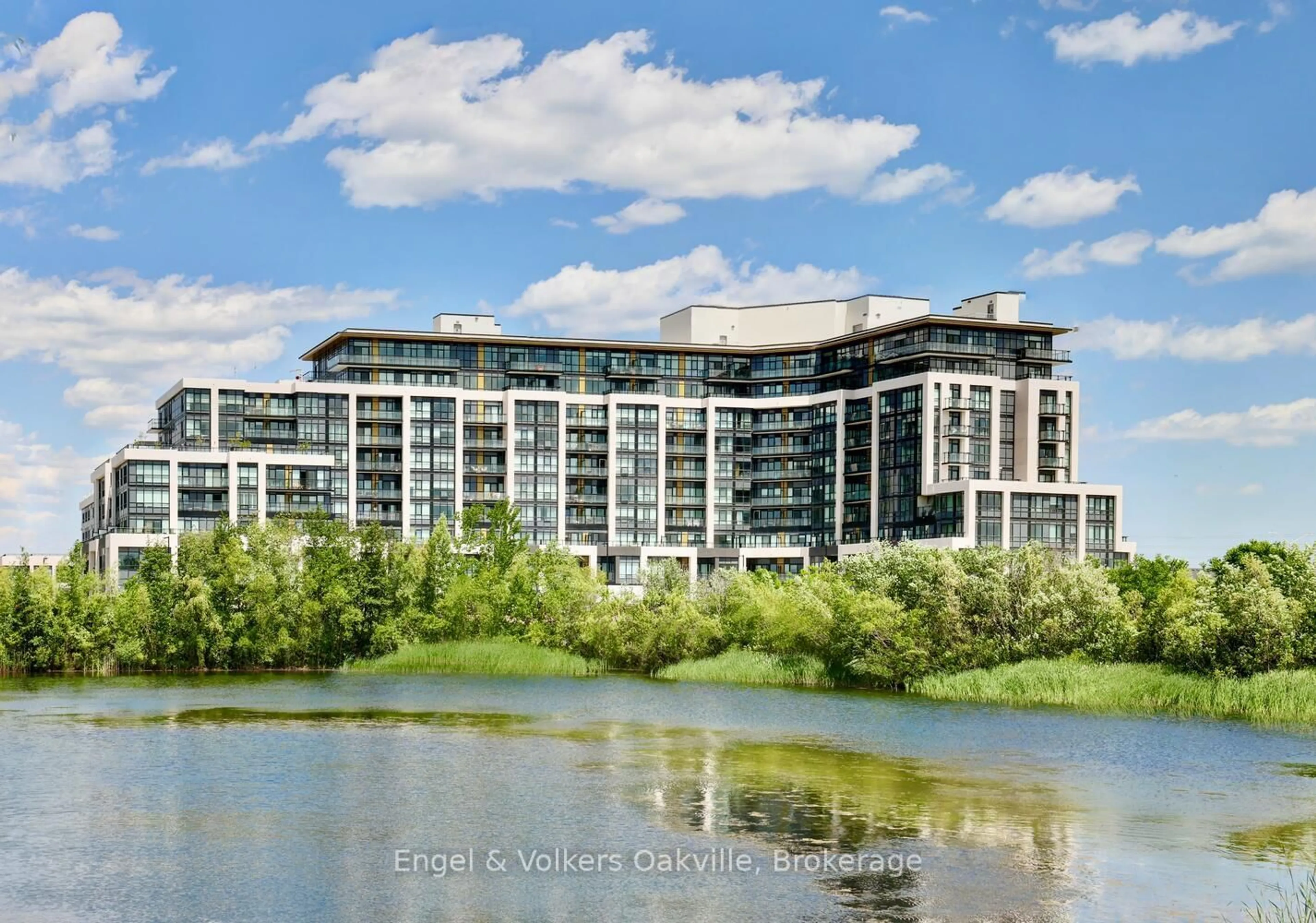 Unknown for 405 Dundas St #309, Oakville Ontario L6M 4P9