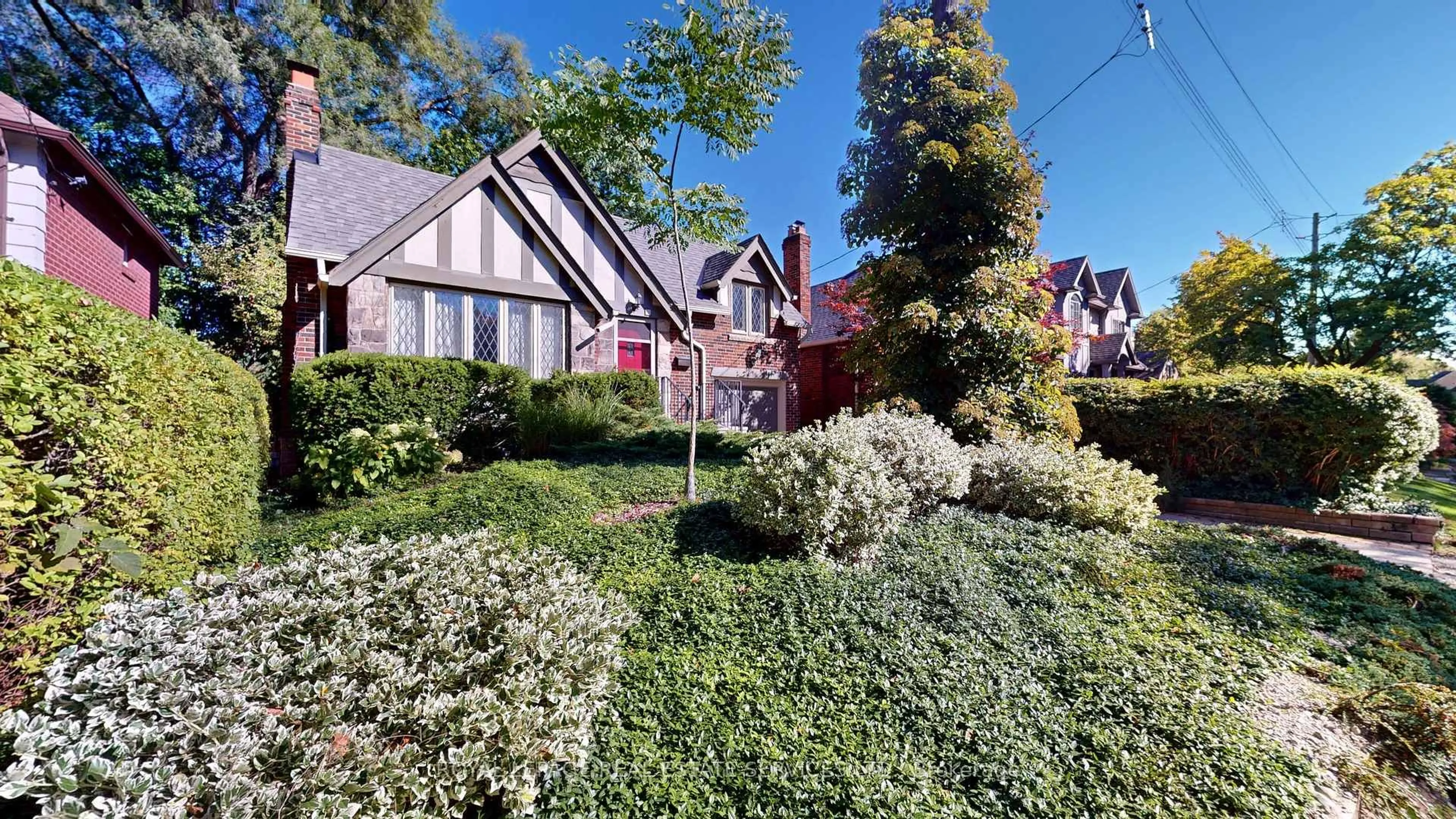 A pic from outside/outdoor area/front of a property/back of a property/a pic from drone, street for 57 Elsfield Rd, Toronto Ontario M8Y 3R6