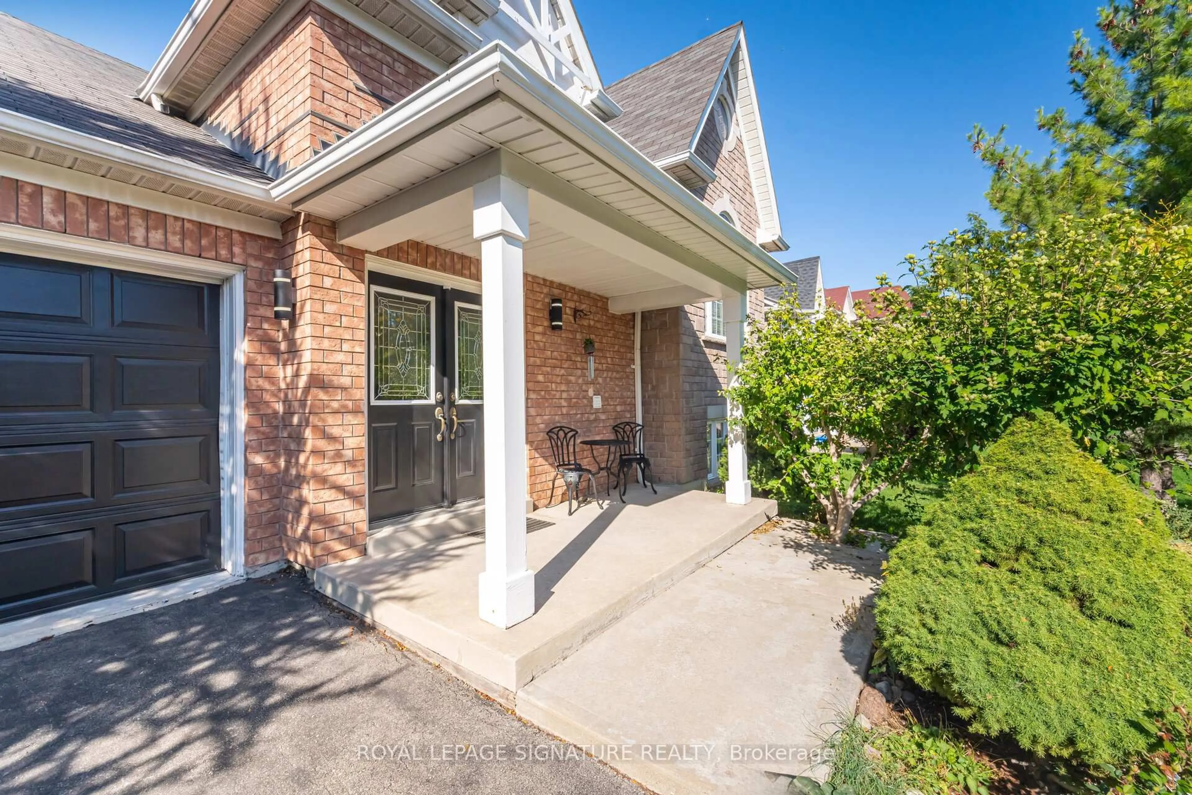 Home with brick exterior material, street for 10 Banks Dr, Brampton Ontario L6P 1C7