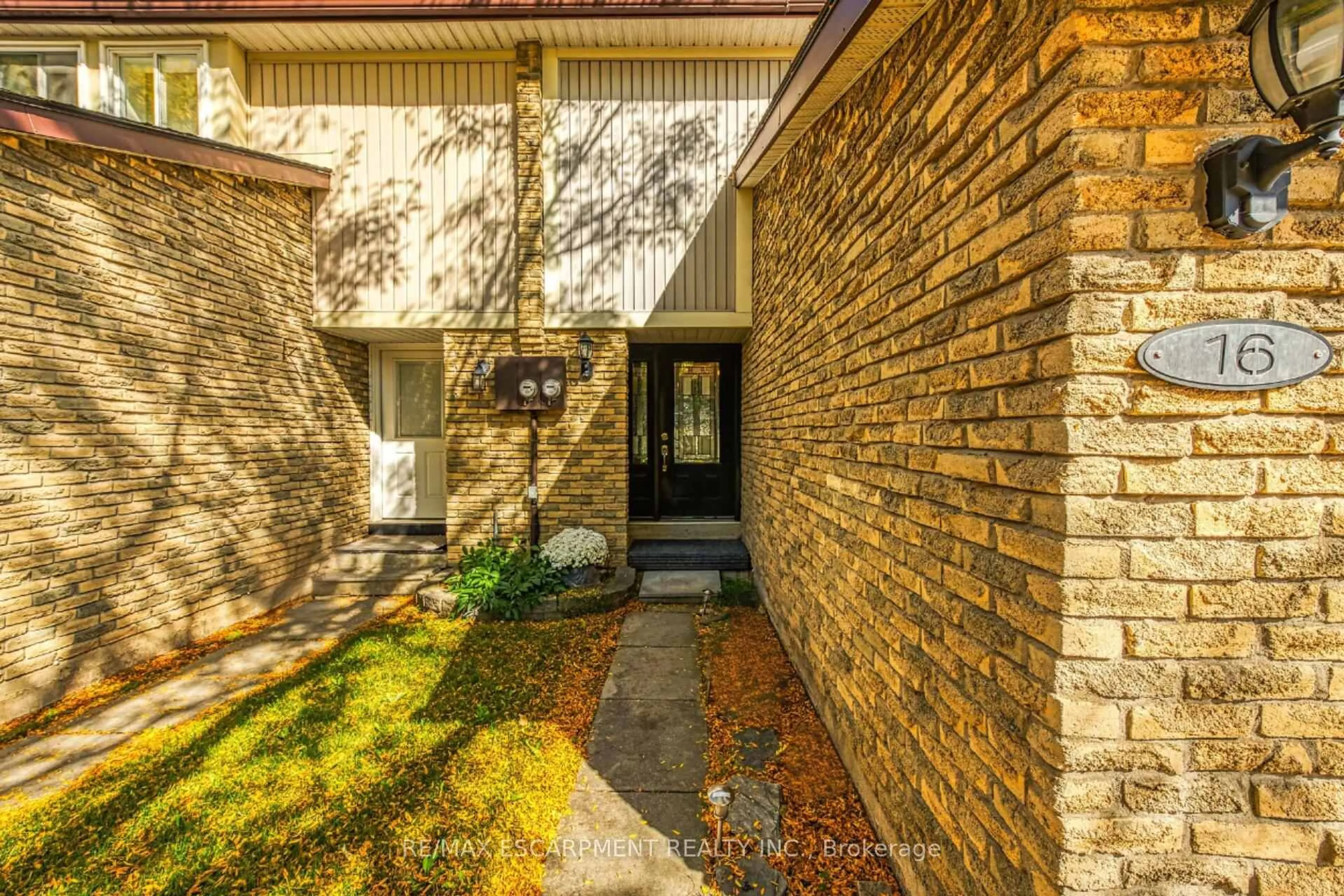 Unknown for 341 Wilson Dr #16, Milton Ontario L9T 3Y9