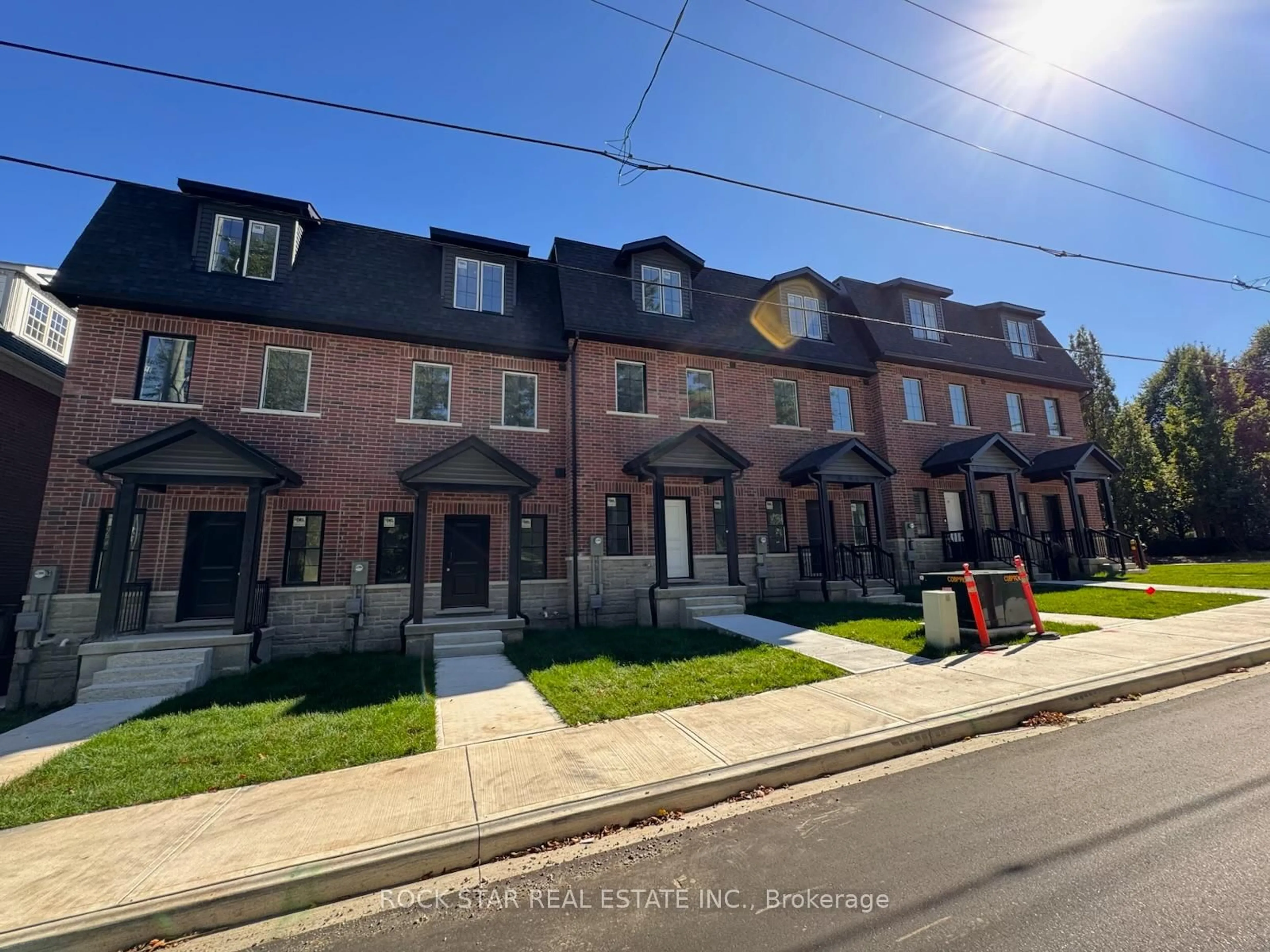 Home with brick exterior material, street for 17 James St, Halton Hills Ontario L7G 2H2