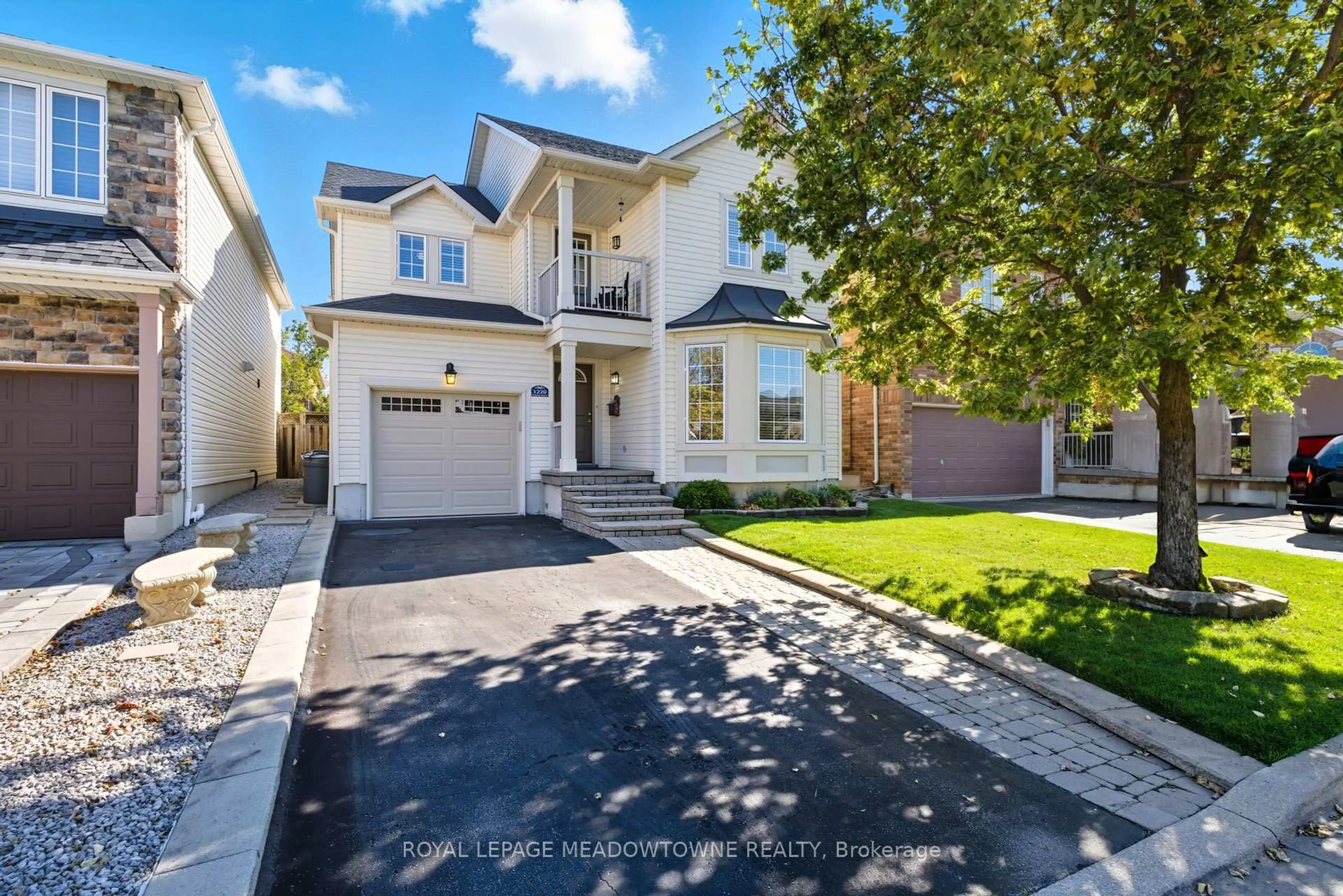Home with vinyl exterior material, street for 1220 Turner Dr, Milton Ontario L9T 5R6