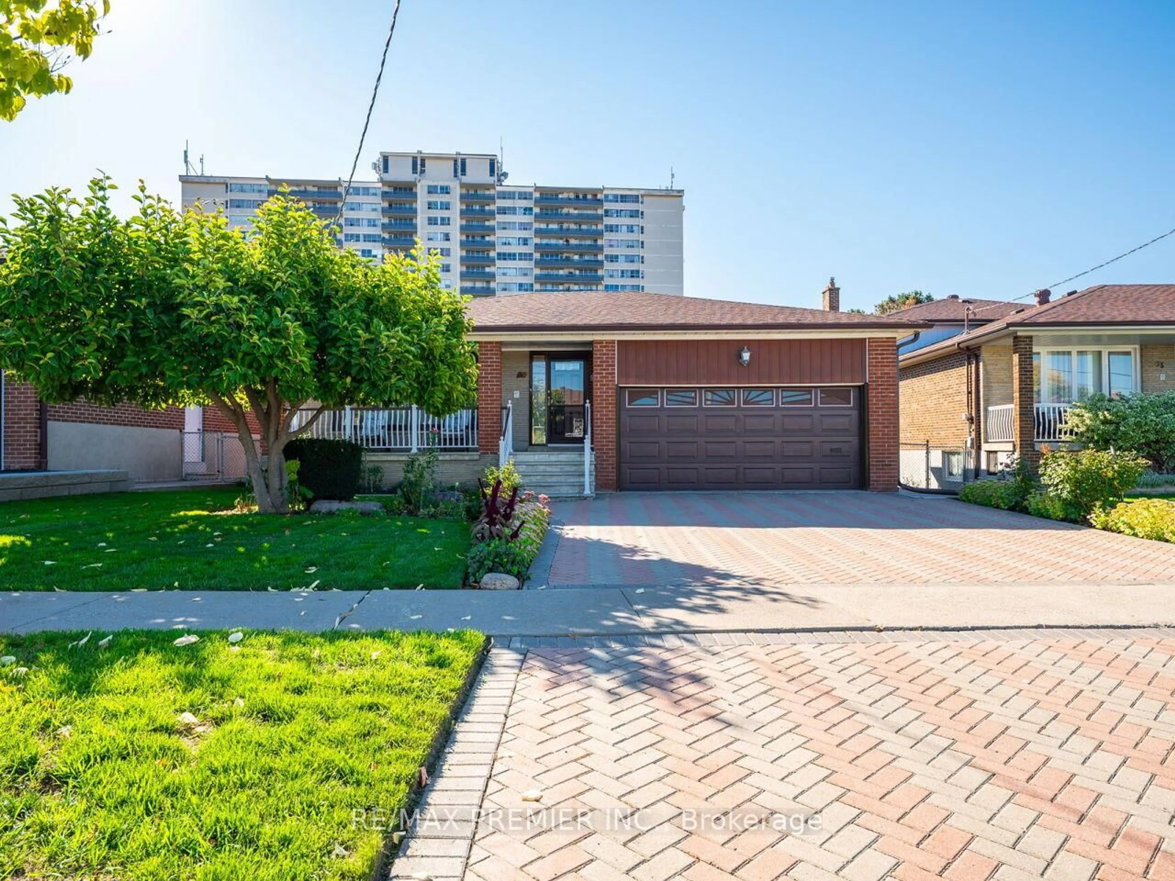 Home with brick exterior material, street for 33 Clair Rd, Toronto Ontario M3N 1A7
