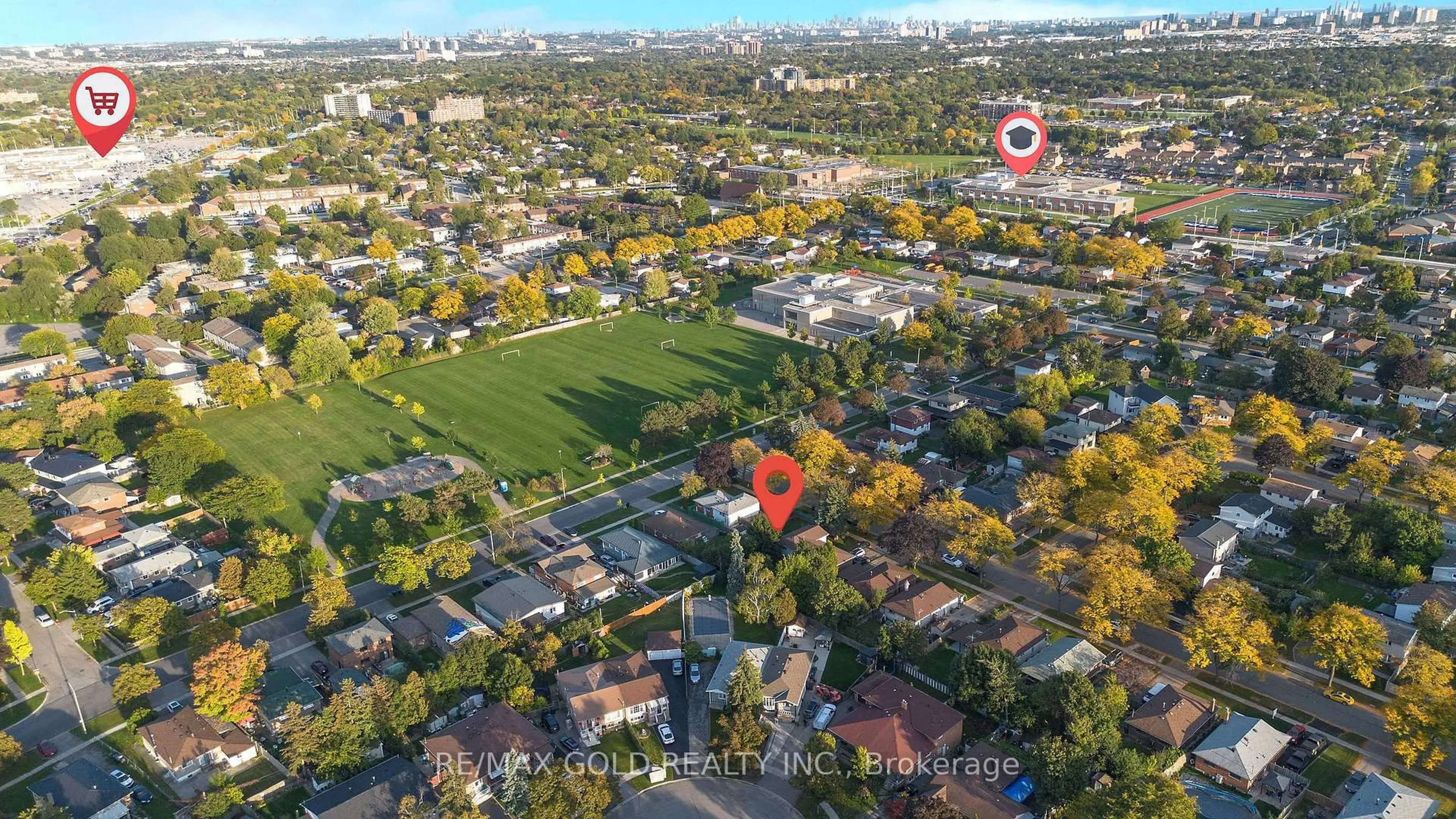 A pic from outside/outdoor area/front of a property/back of a property/a pic from drone, street for 6 Midhurst Dr, Toronto Ontario M9V 1Z7