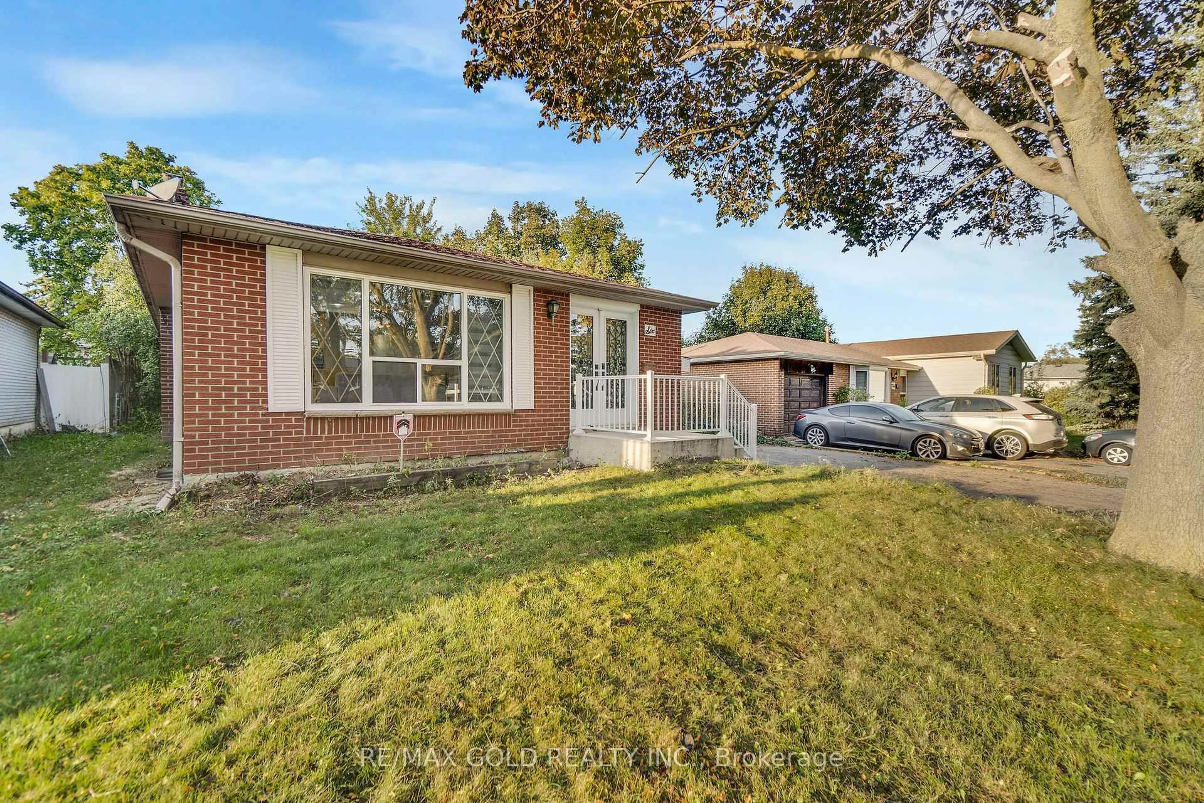Home with brick exterior material, street for 6 Midhurst Dr, Toronto Ontario M9V 1Z7